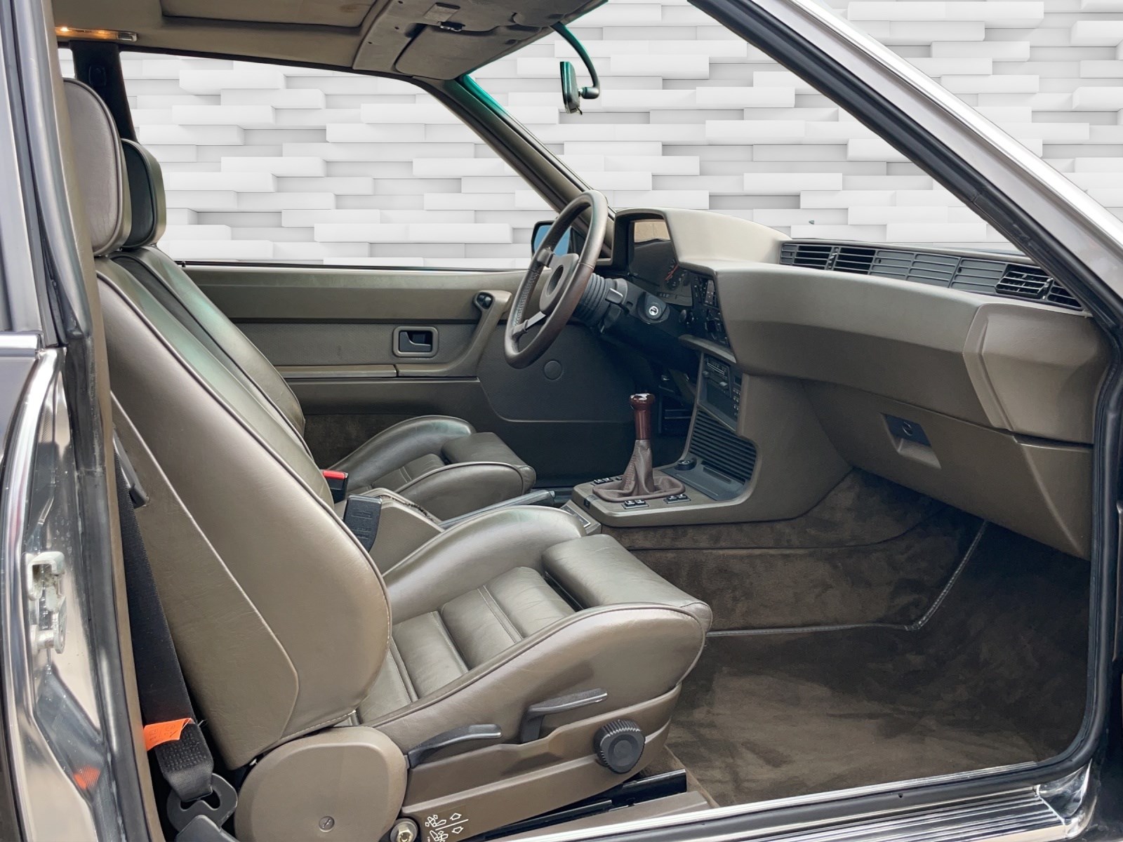 BMW-ALPINA 6 SERIES B7 Turbo-image-9