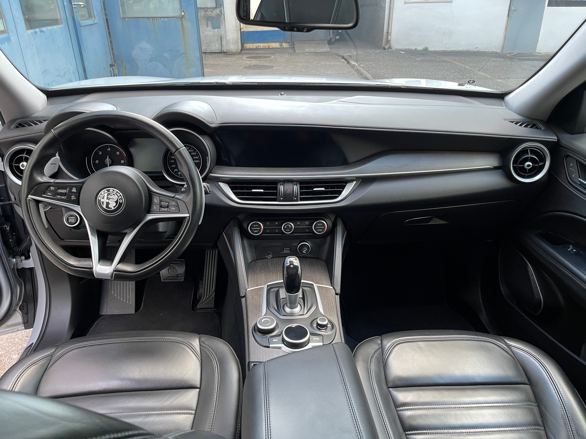 ALFA ROMEO Stelvio 2.2 JTDM Business Automatic Q4-image-8