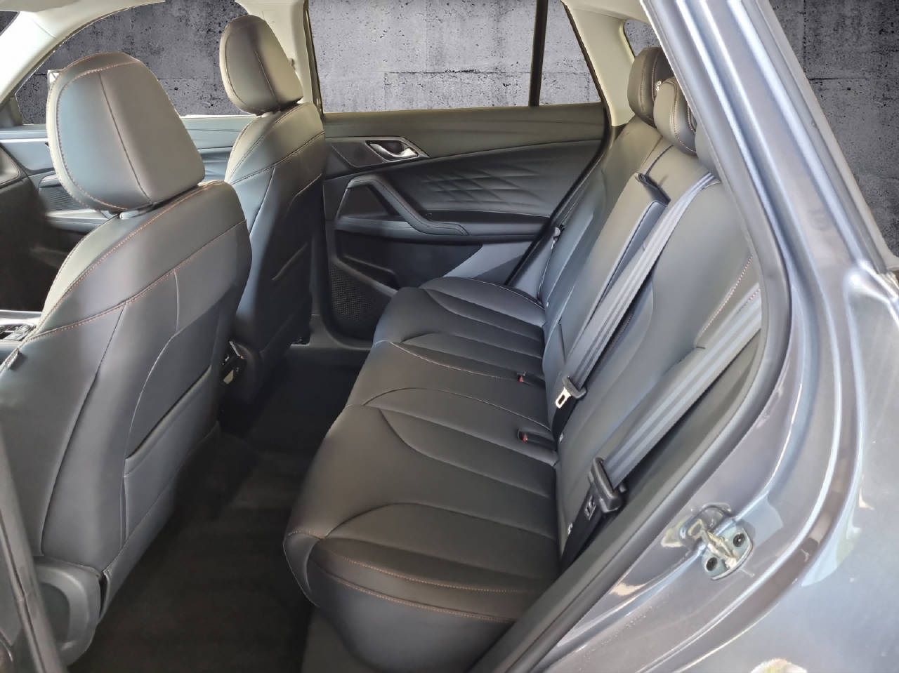 MG HS 1.5 Vti-Tech Luxury-image-7
