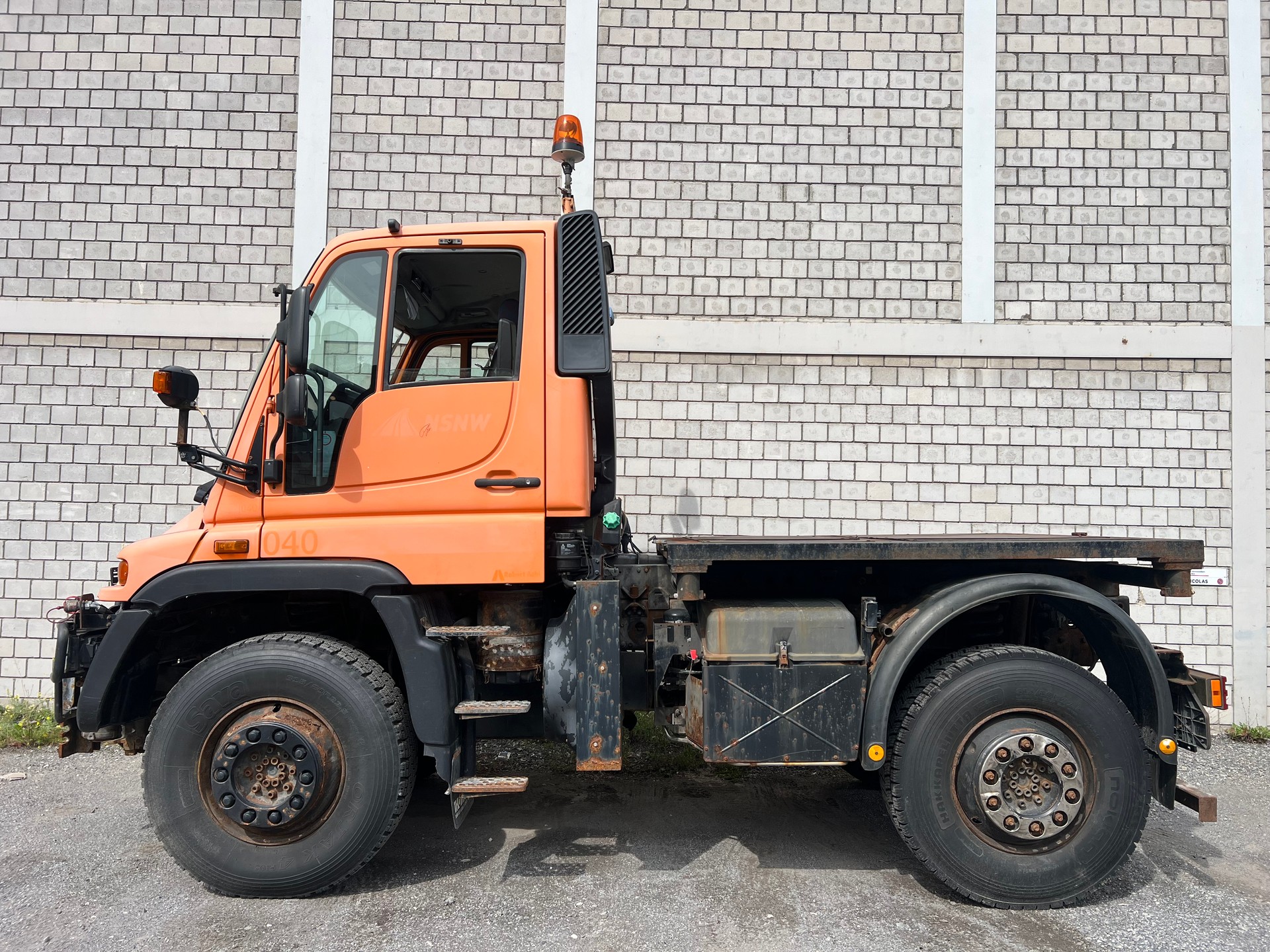 UNIMOG U 400-image-2