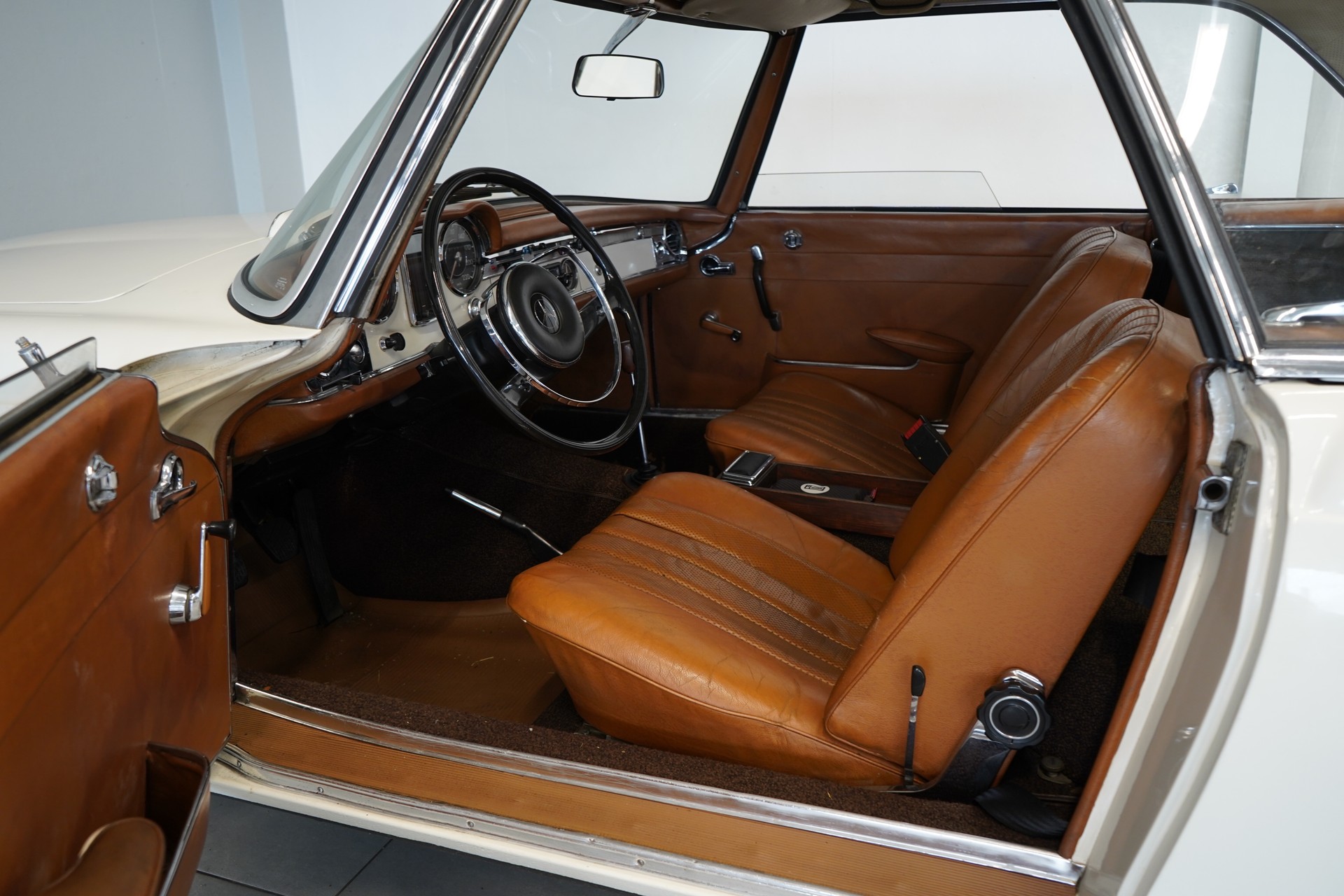 MERCEDES-BENZ 230 SL ROADSTER-image-7