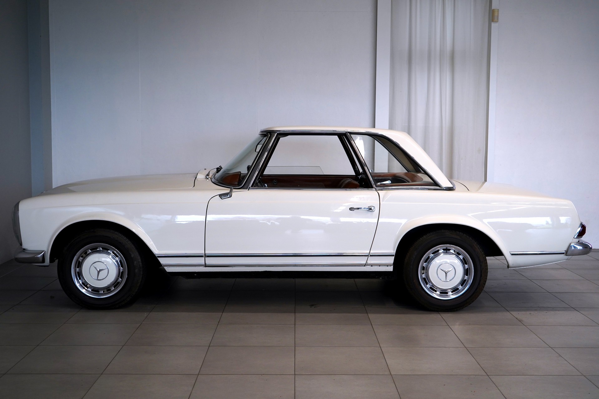 MERCEDES-BENZ 230 SL ROADSTER-image-6