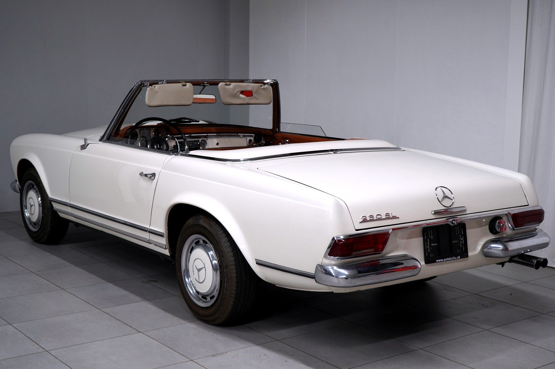 MERCEDES-BENZ 230 SL ROADSTER-image-27