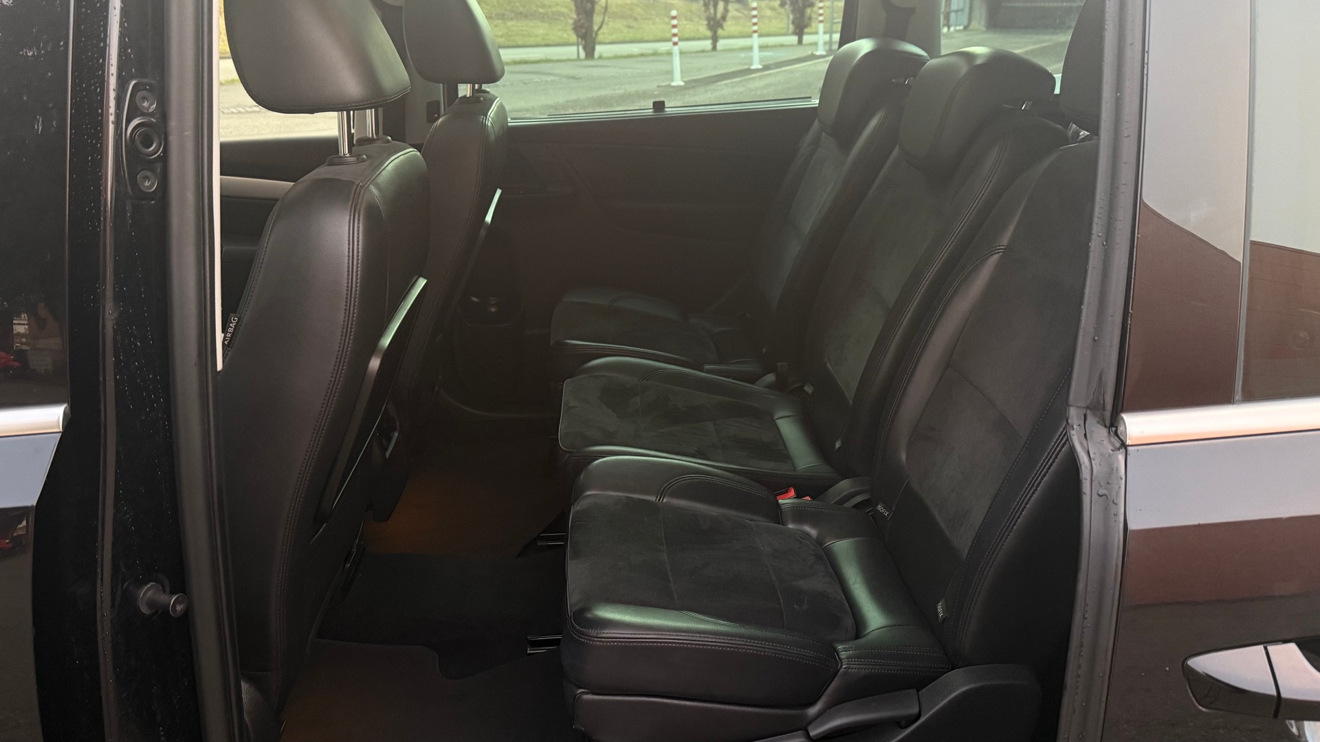 VW SHARAN-image-8