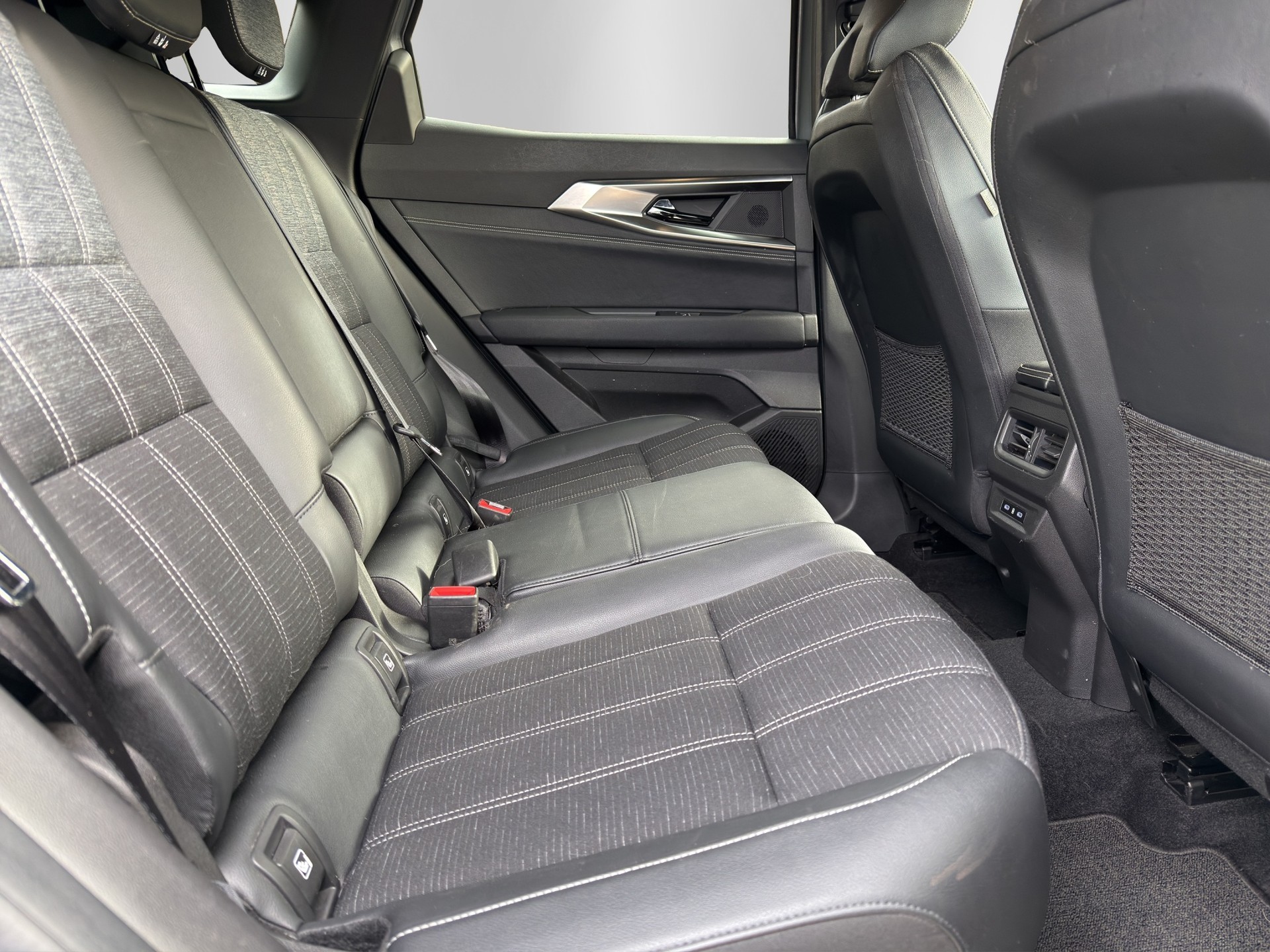 RENAULT Austral 1.3 MHEV 160 Techno A-image-13