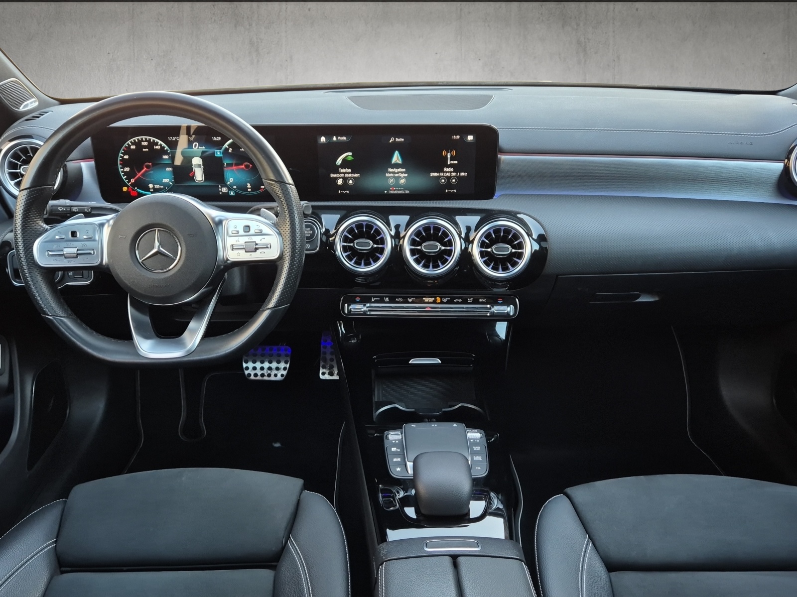MERCEDES-BENZ CLA Shooting Brake 220 d 4Matic Swiss Star-image-13