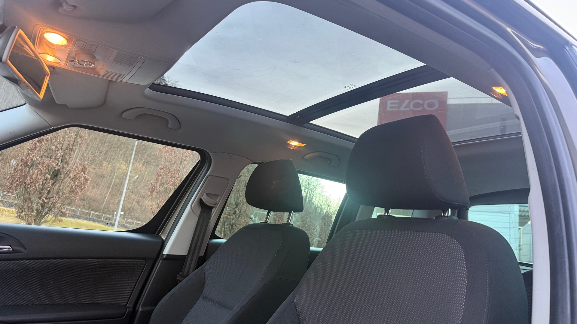 SKODA Yeti 1.8 TSI Ambition 4x4 ab MFK-image-10