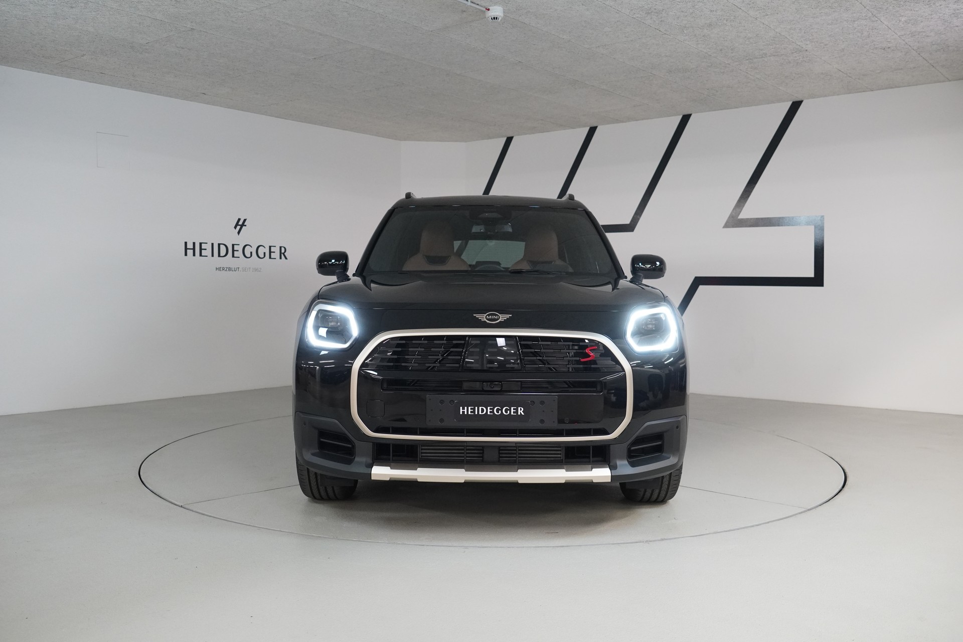 MINI Countryman S ALL4 Steptronic-showroom-element-1