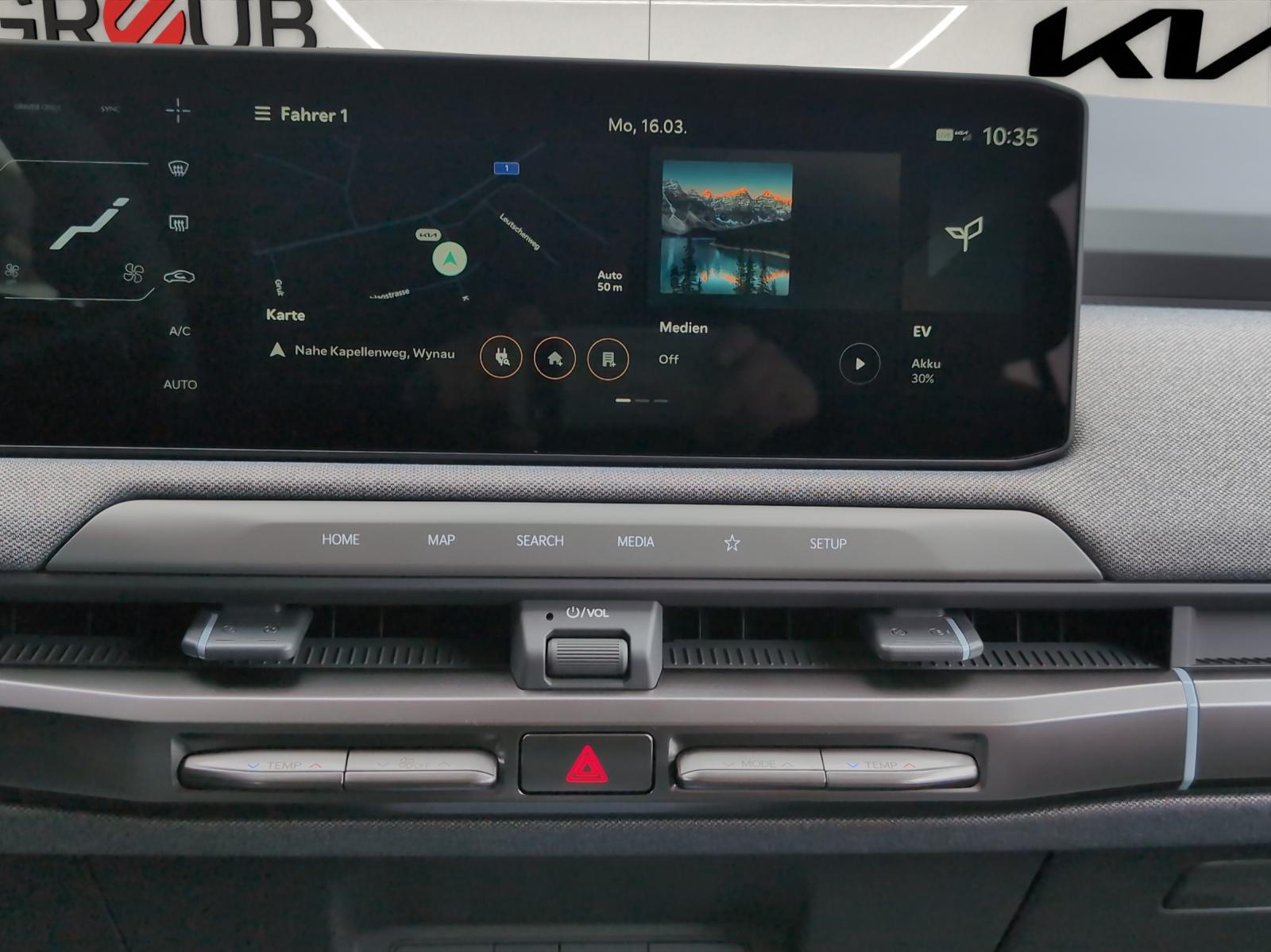 KIA EV3 81 kWh Earth+-image-12