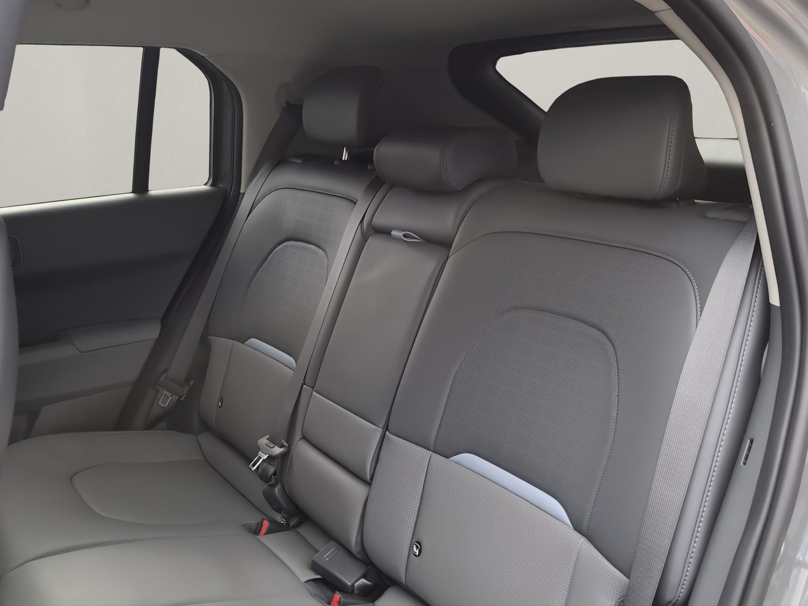 KIA EV3 81 kWh Earth+-image-17