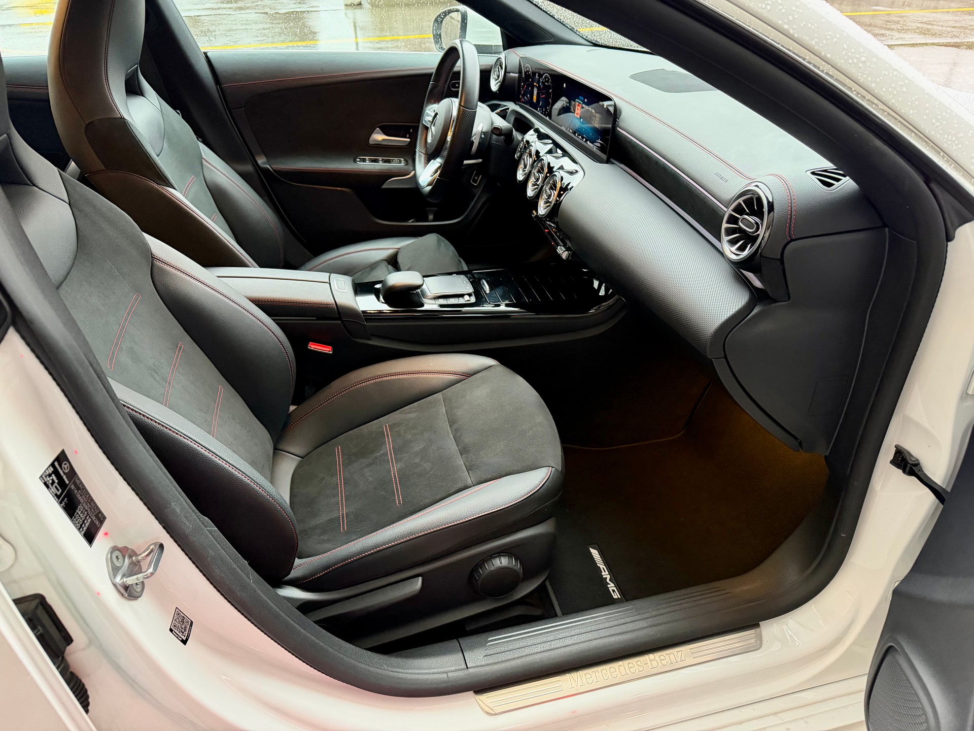 MERCEDES-BENZ CLA Shooting Brake 180 7G-DCT AMG Line - Frisch ab MFK --image-13