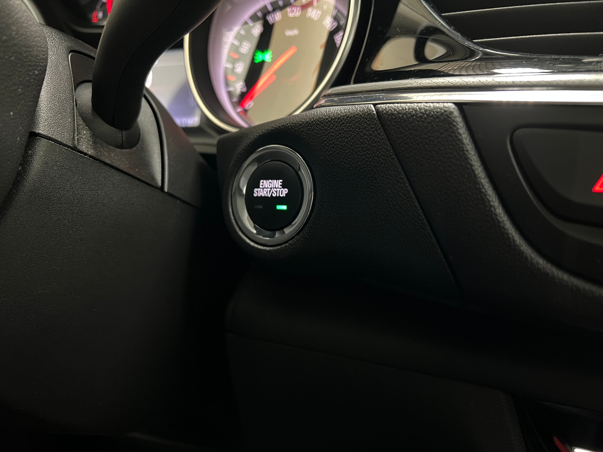 OPEL Insignia 2.0 CDTI Sports Tourer Excellence Automatic-image-10