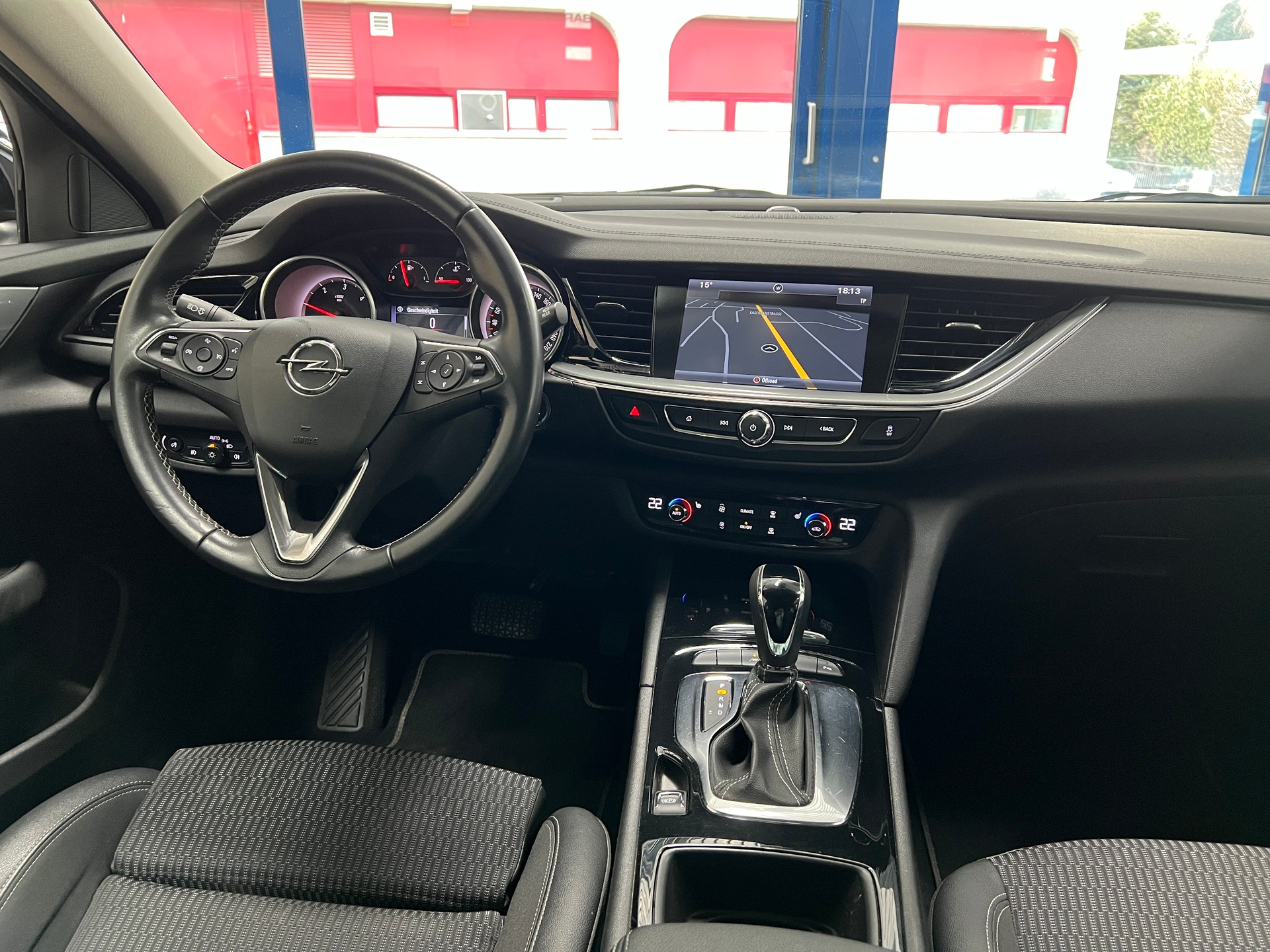 OPEL Insignia 2.0 CDTI Sports Tourer Excellence Automatic-image-8