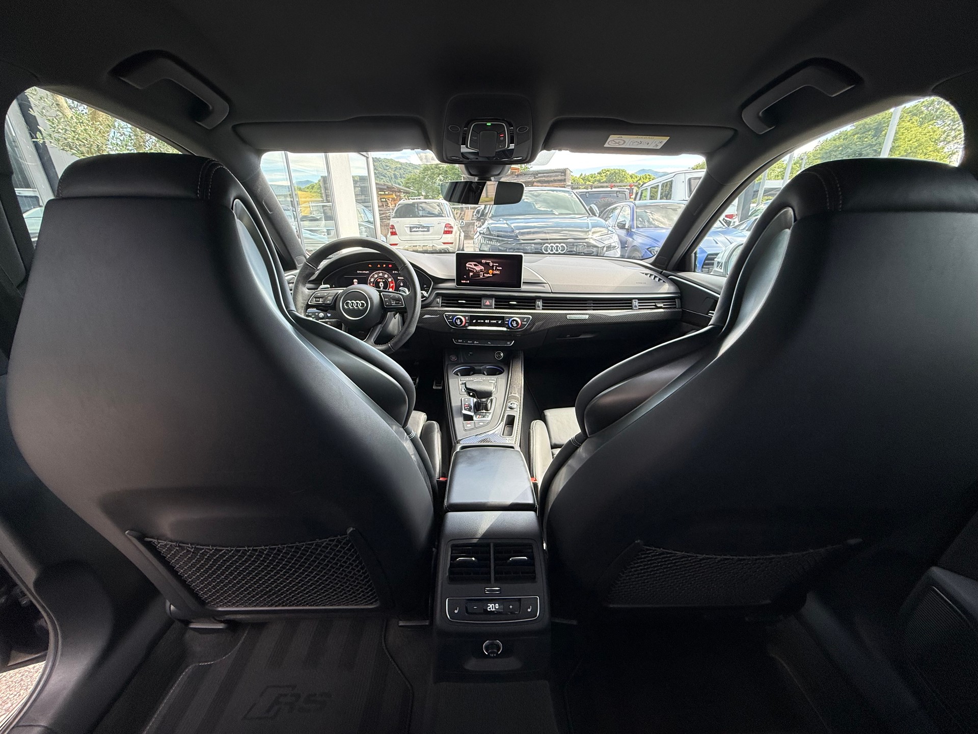 AUDI RS4 Avant 2.9 TFSI quattro tiptronic-image-16