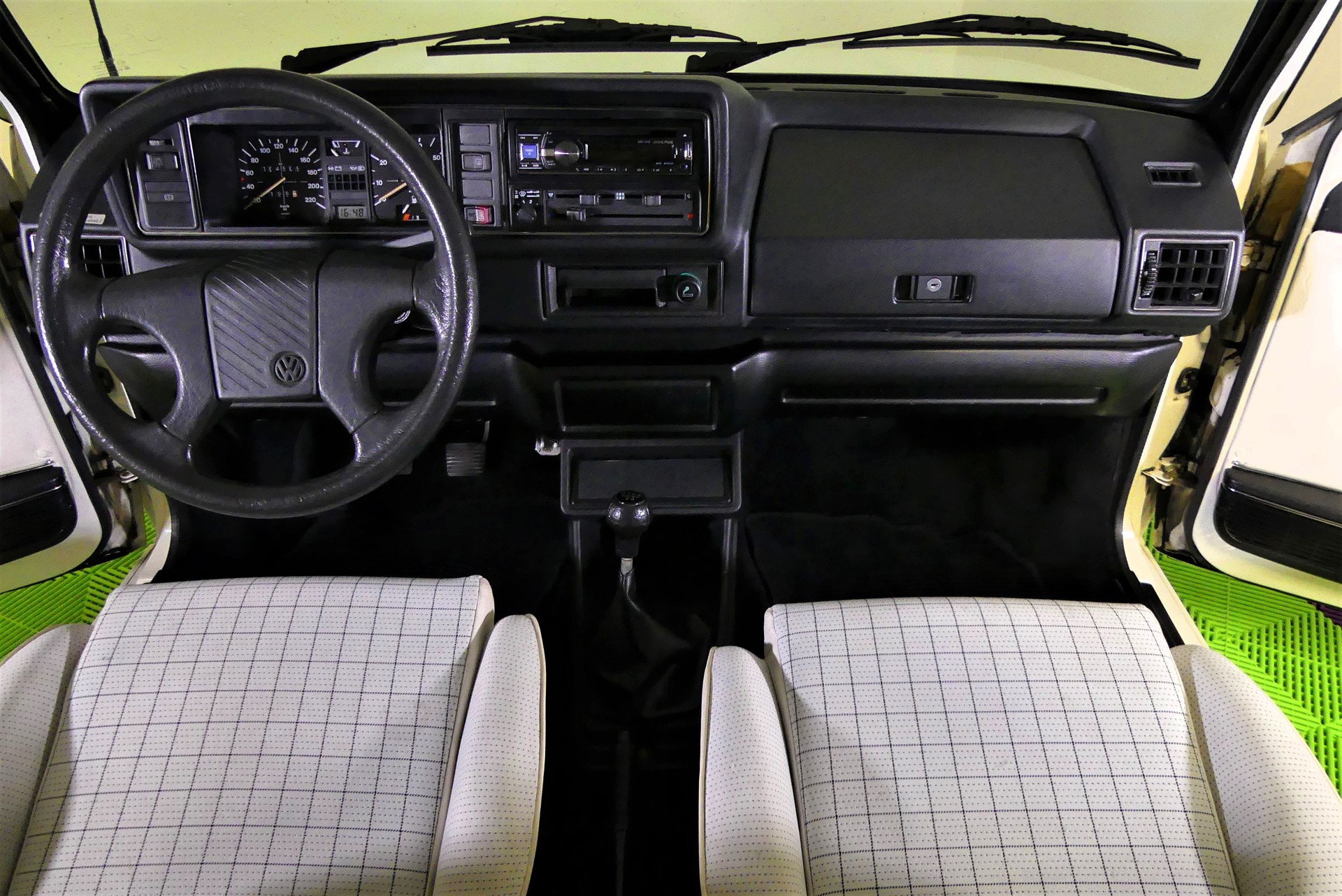 VW Golf Cabriolet 1800 GL Quartett/Special/White-image-7
