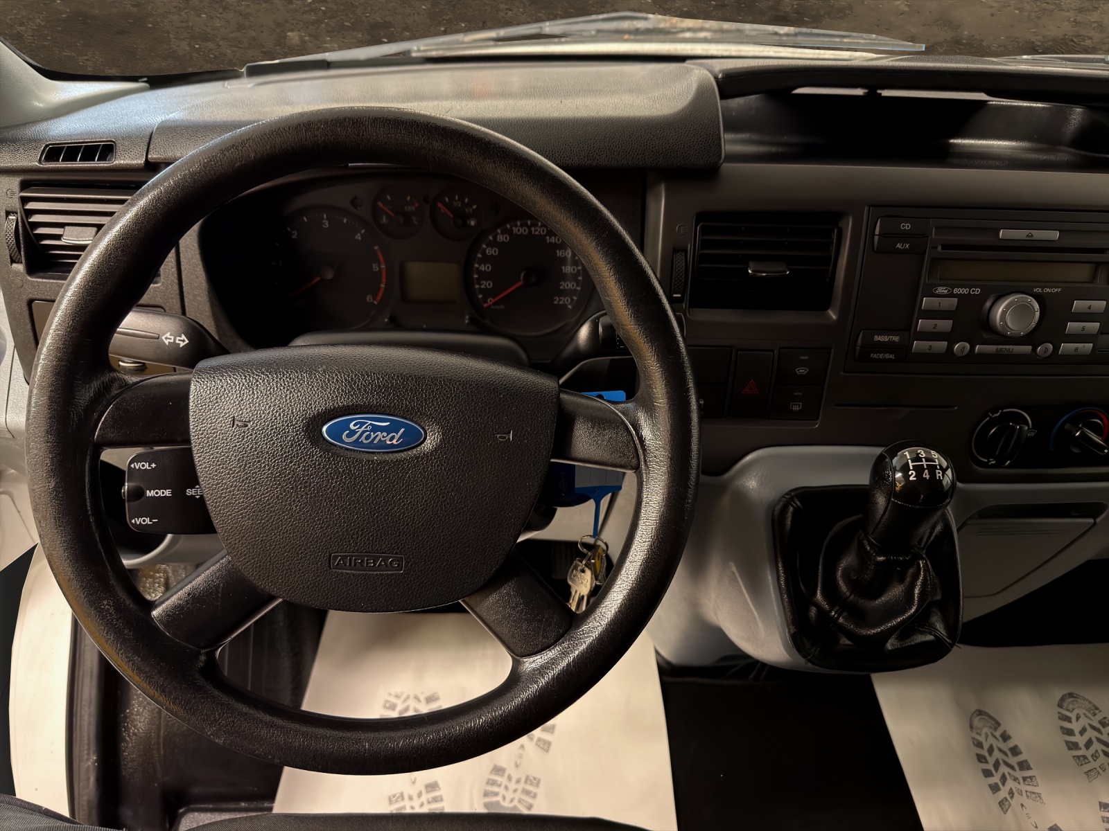 FORD FORD Transit 2.2 TDCi 300 S *Camping-Umbau*-image-8