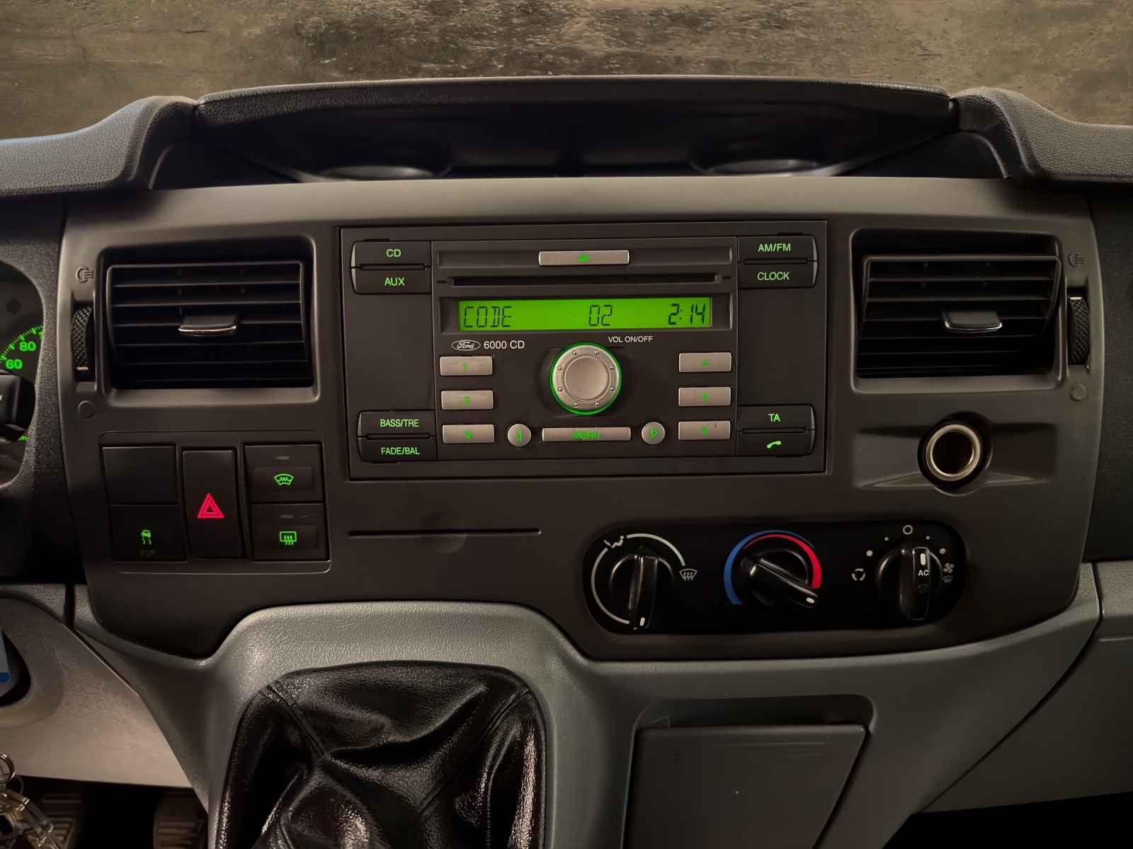 FORD FORD Transit 2.2 TDCi 300 S *Camping-Umbau*-image-9