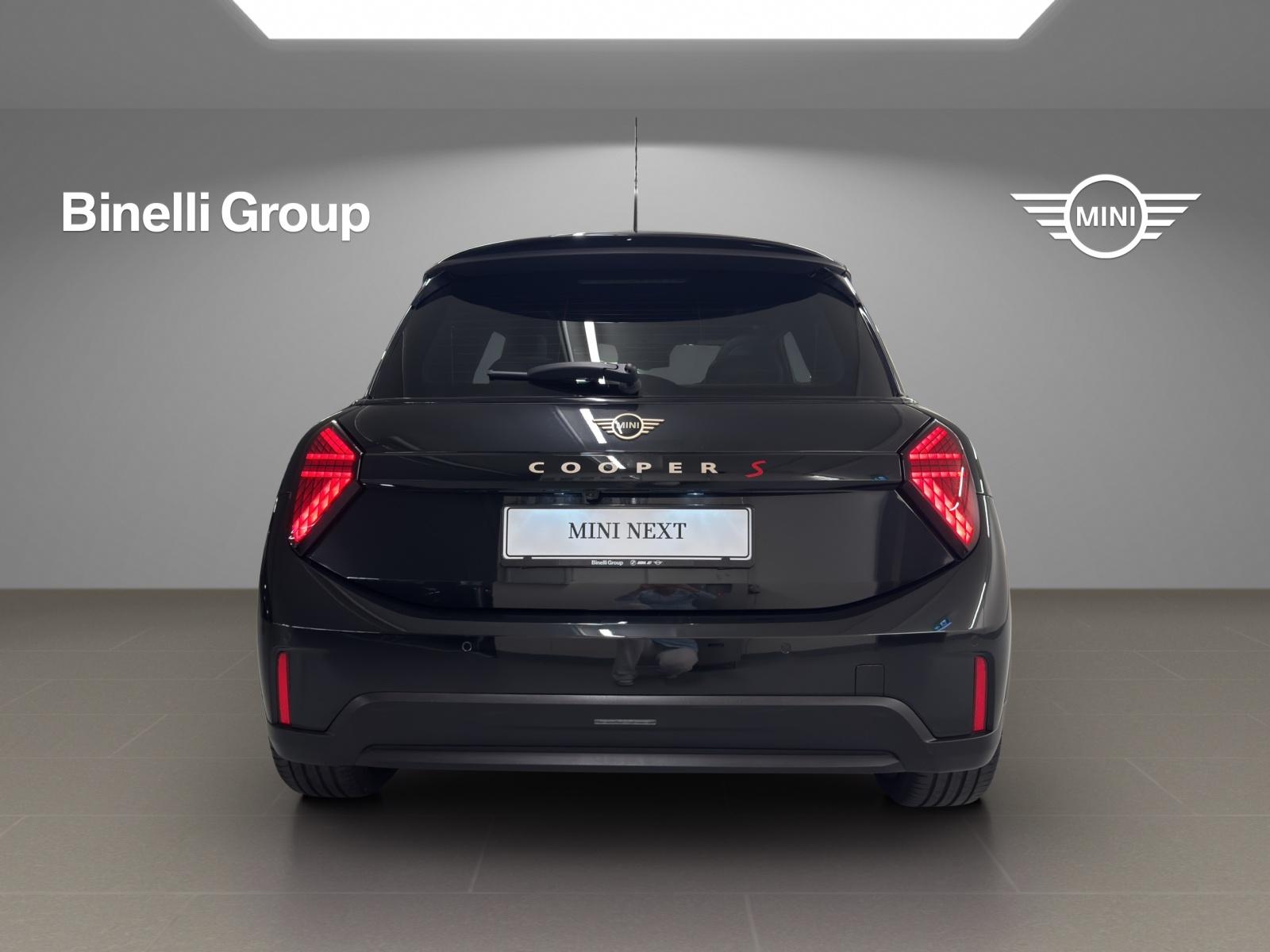 MINI Cooper S-showroom-element-3
