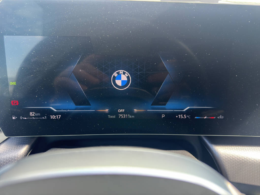 BMW 218i Active Tourer-image-11