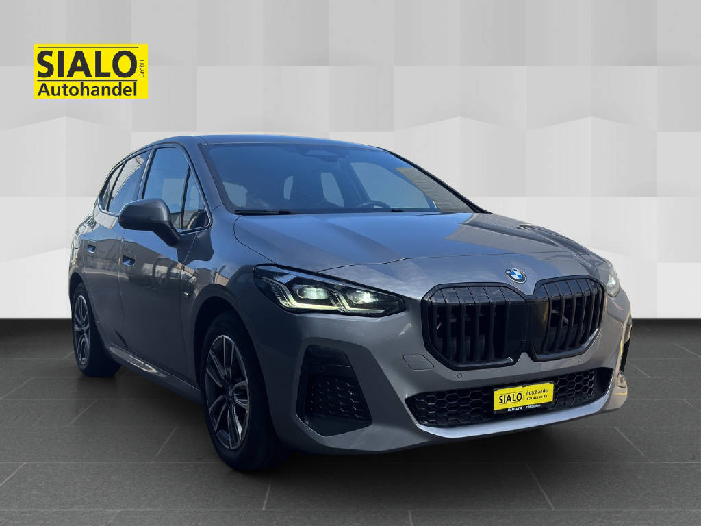 BMW 218i Active Tourer-image-2