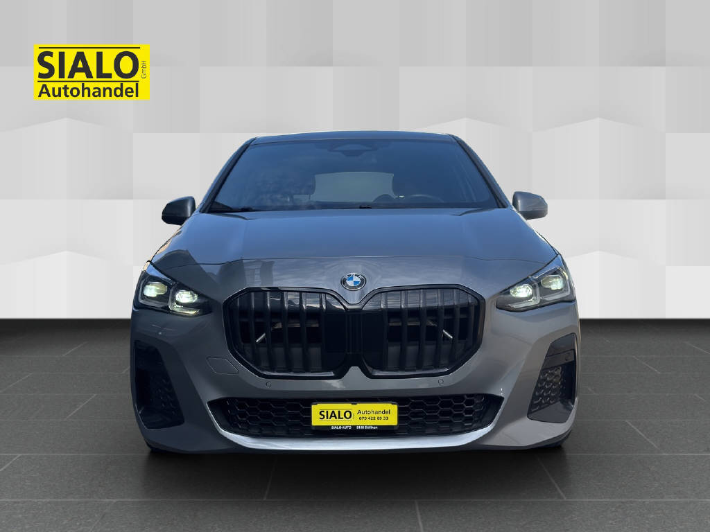 BMW 218i Active Tourer-image-1