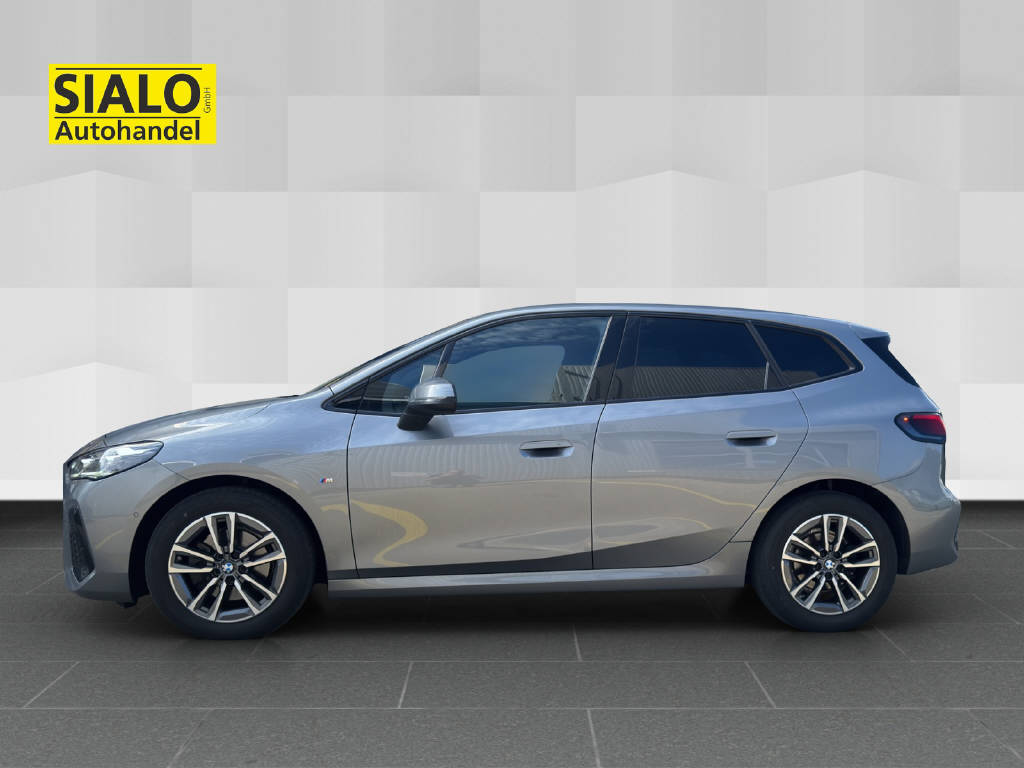 BMW 218i Active Tourer-image-3