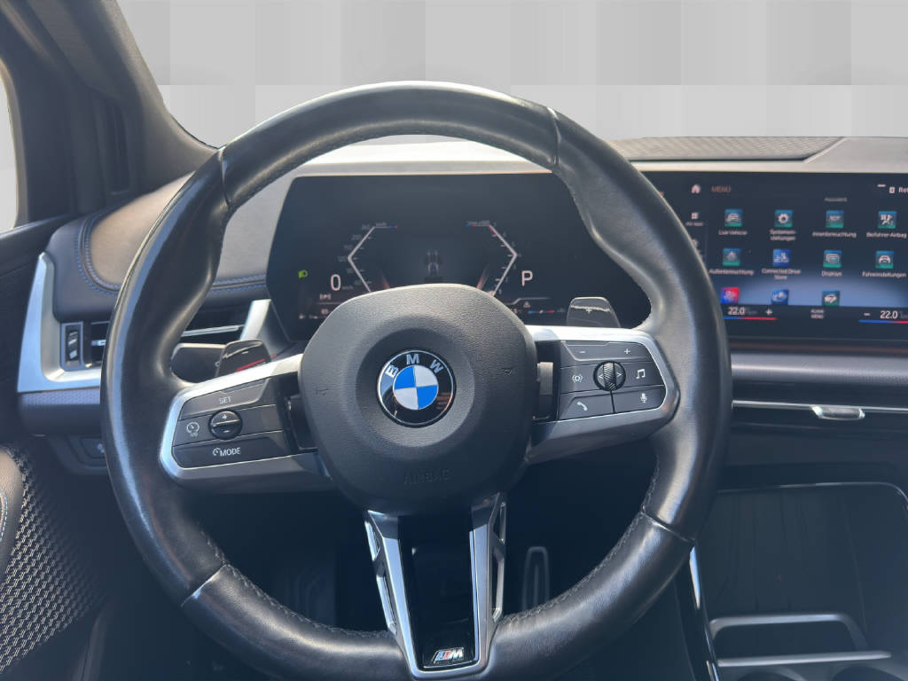 BMW 218i Active Tourer-image-9