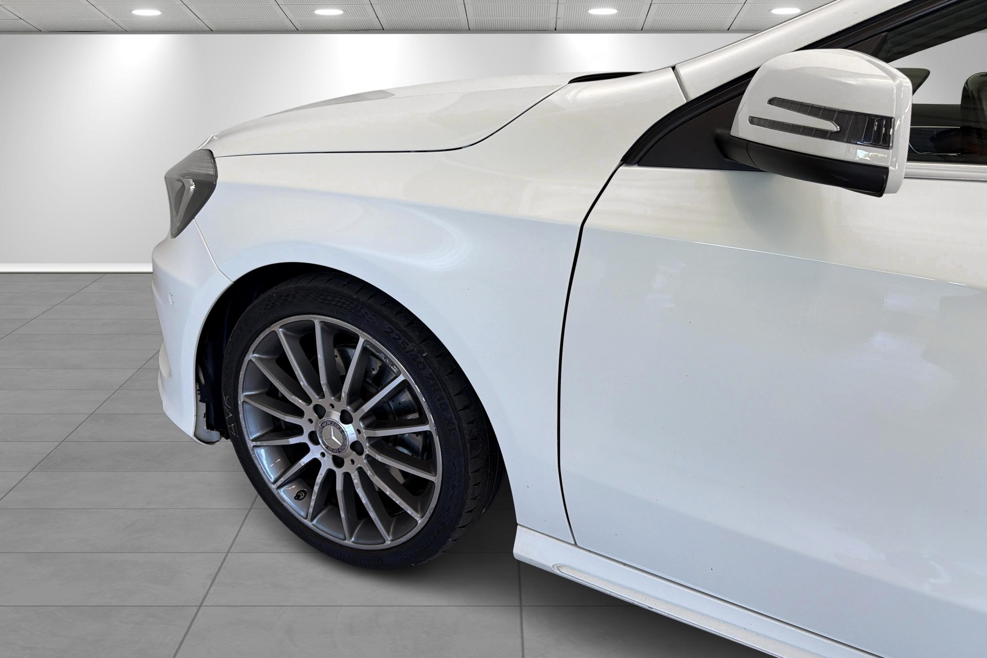MERCEDES-BENZ A 250 AMG Line 4Matic 7G-DCT-image-19