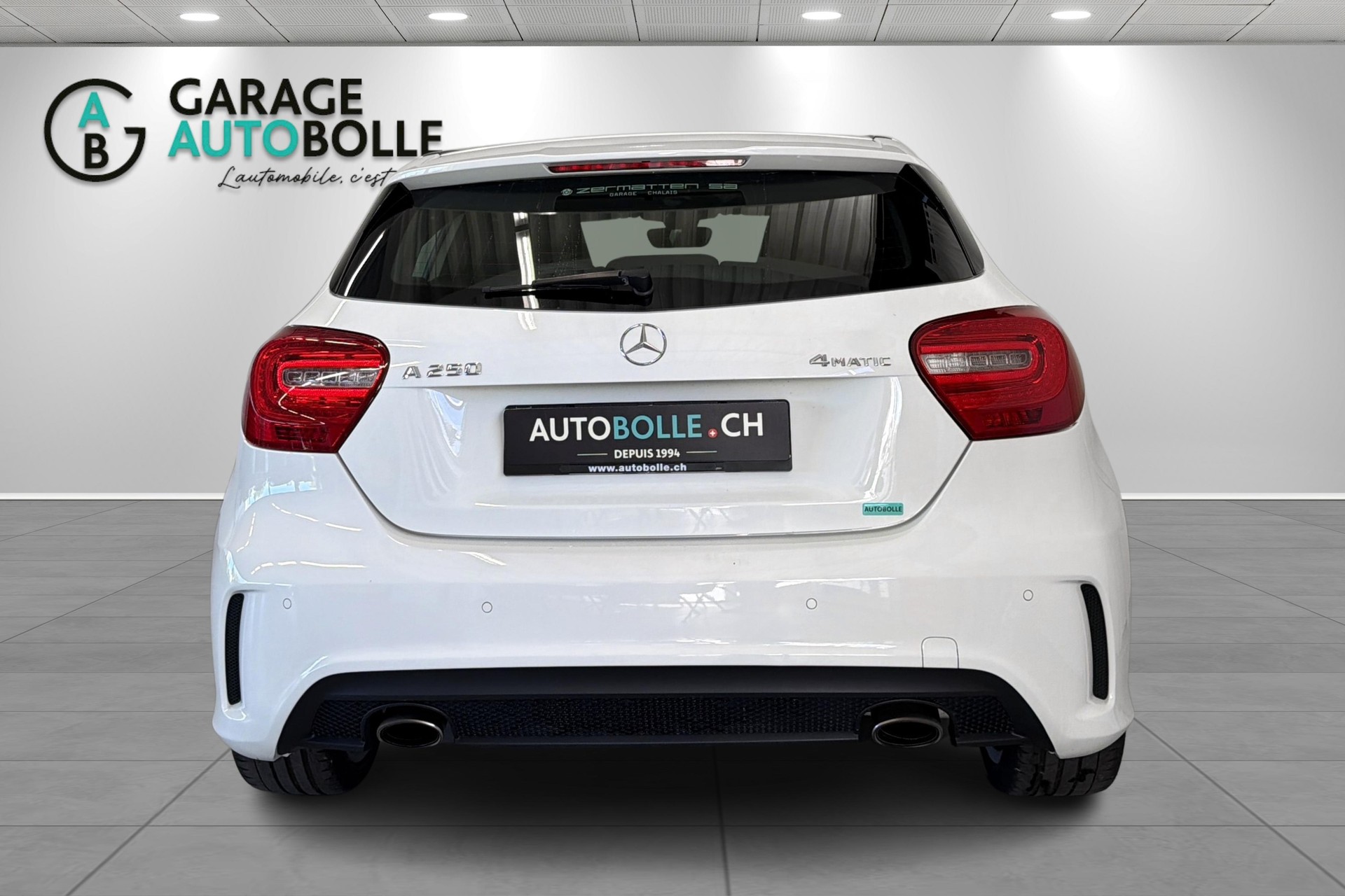 MERCEDES-BENZ A 250 AMG Line 4Matic 7G-DCT-image-5
