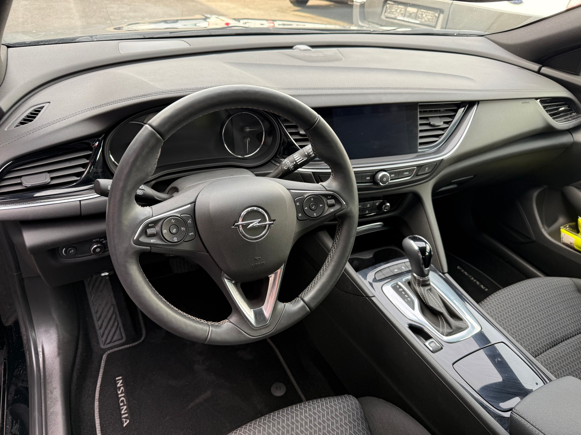 OPEL Insignia 1.5 CDTI Sports Tourer Elegance Automatic-image-3