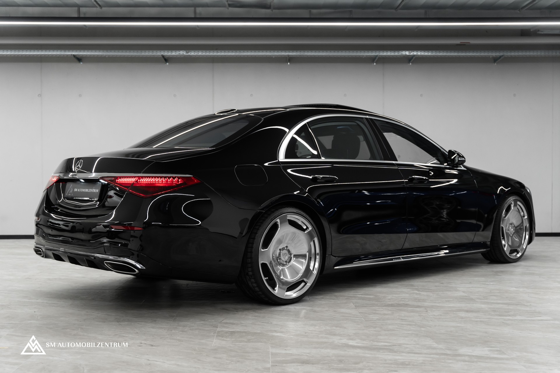 MERCEDES-BENZ S 500 L 4Matic AMG Line 9G-Tronic / Panorama / 360° / Head-Up / Massage-image-7