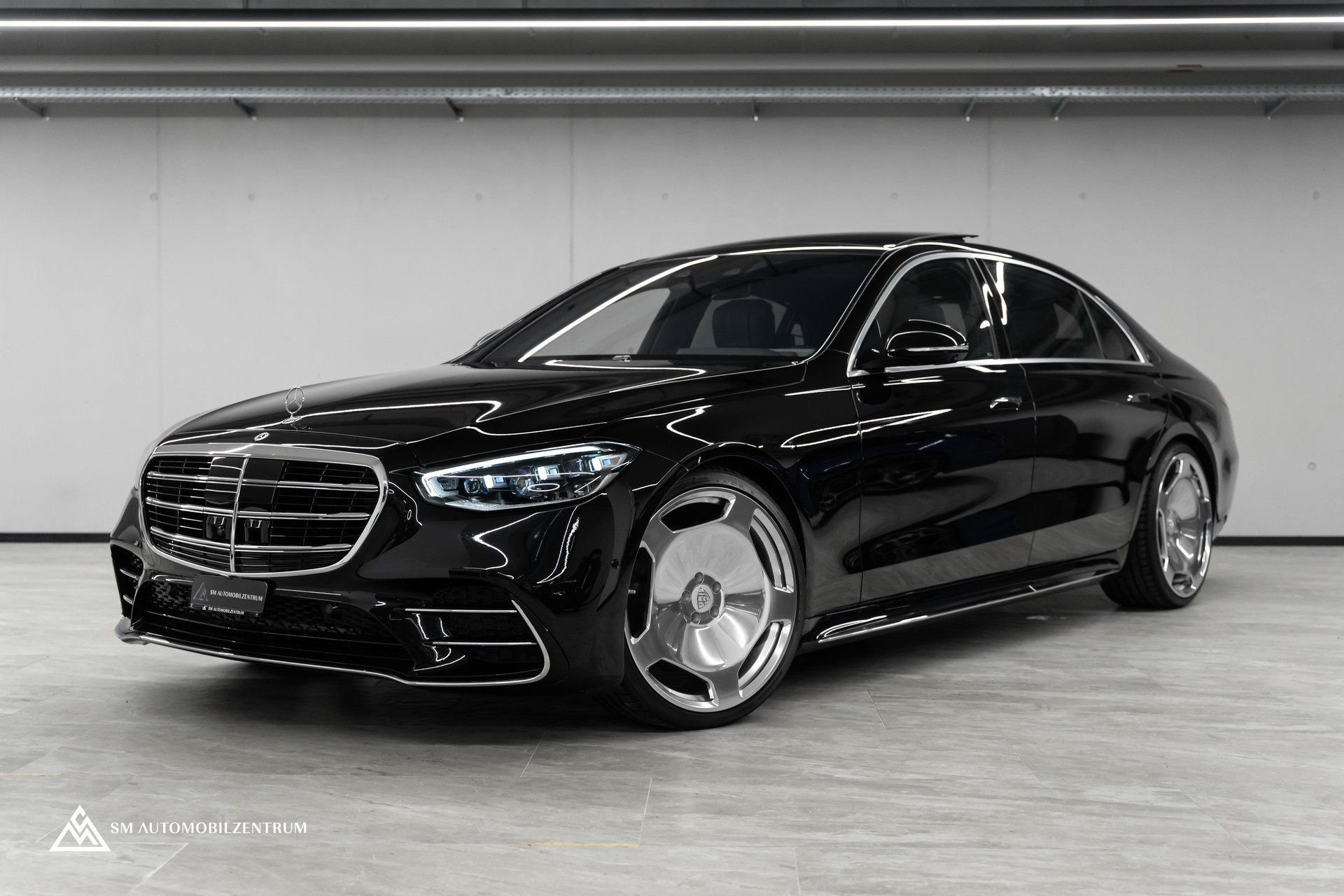 MERCEDES-BENZ S 500 L 4Matic AMG Line 9G-Tronic / Panorama / 360° / Head-Up / Massage