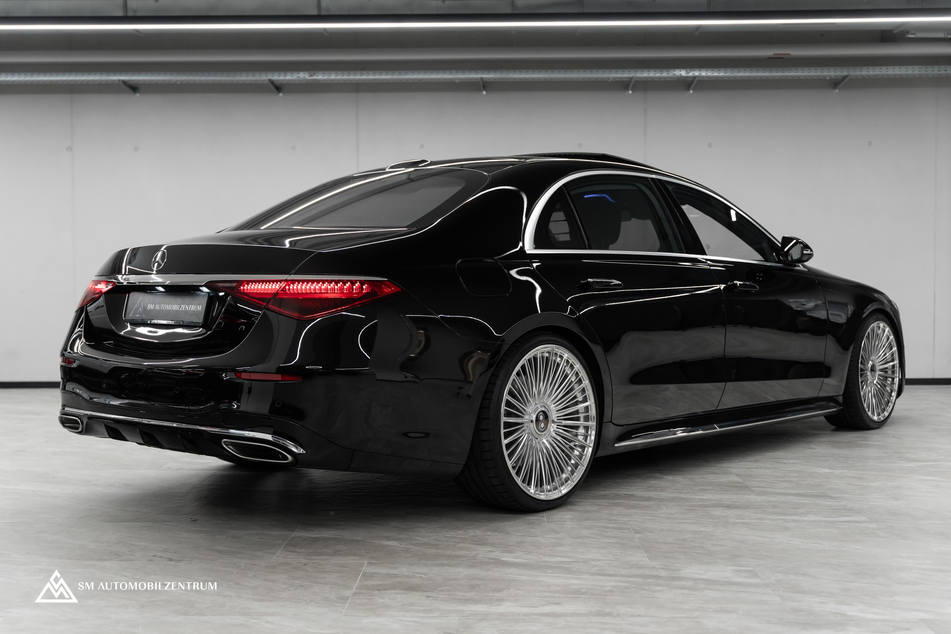 MERCEDES-BENZ S 500 L 4Matic AMG Line 9G-Tronic / Panorama / 360° / Head-Up / Massage-image-7