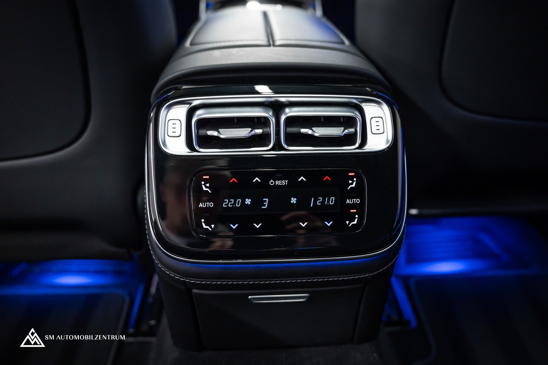 MERCEDES-BENZ S 500 L 4Matic AMG Line 9G-Tronic / Panorama / 360° / Head-Up / Massage-image-23
