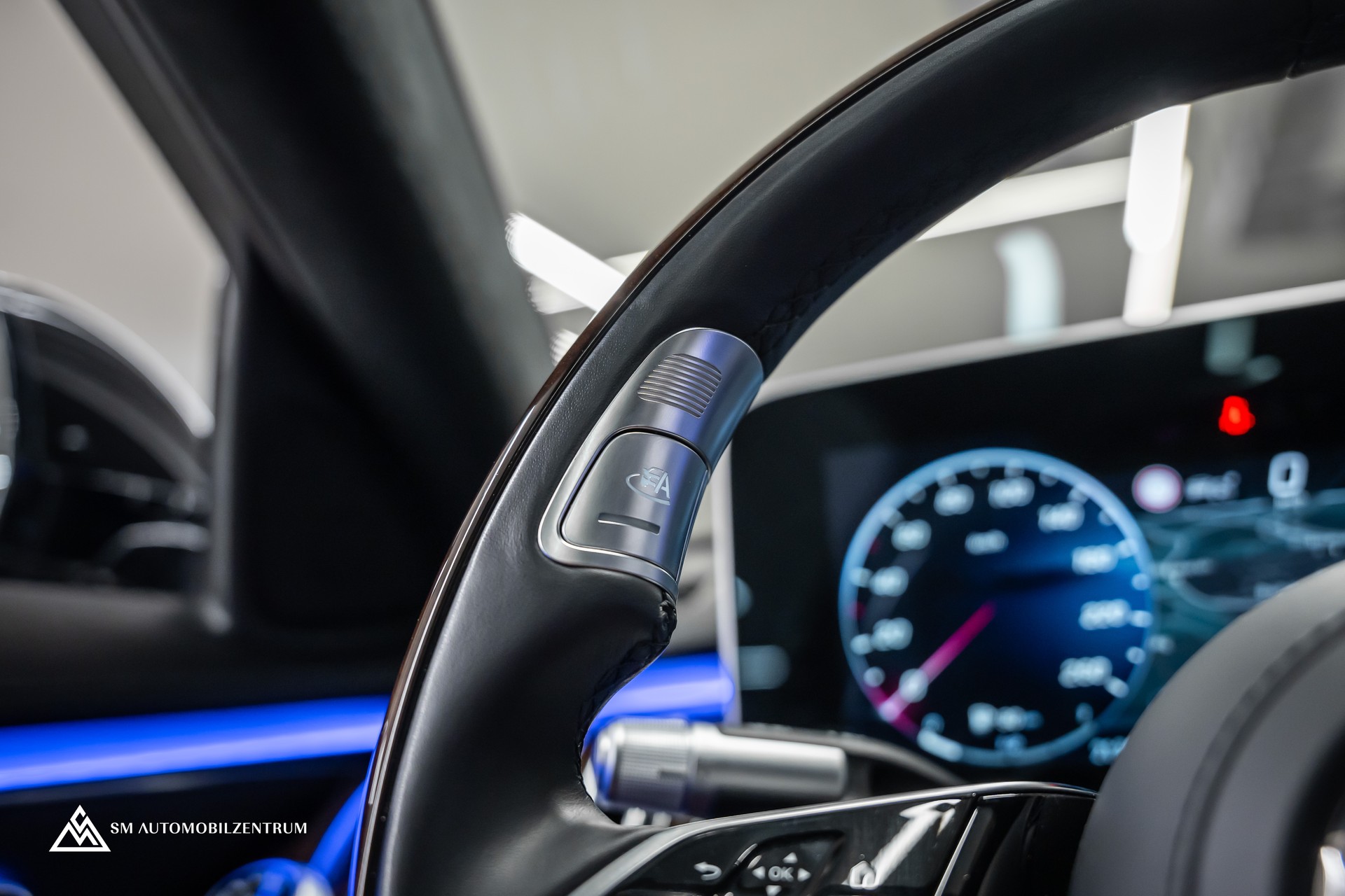 MERCEDES-BENZ S 500 L 4Matic AMG Line 9G-Tronic / Panorama / 360° / Head-Up / Massage-image-32