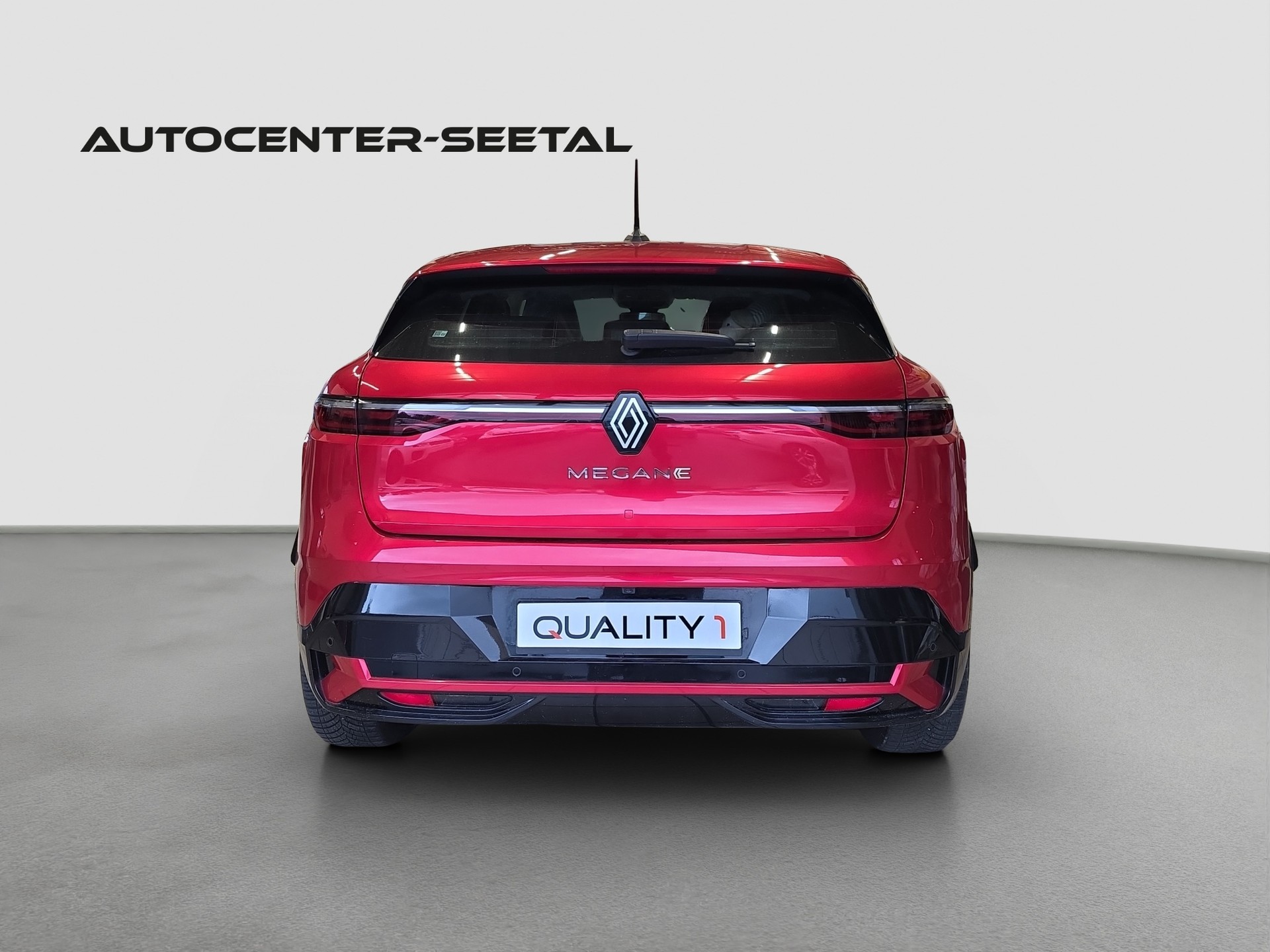RENAULT Mégane E-TECH EV60-image-4