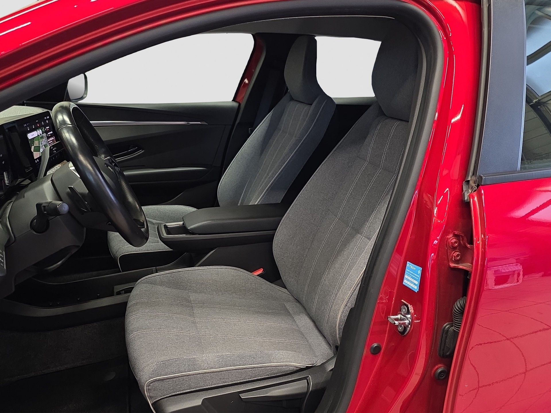RENAULT Mégane E-TECH EV60-image-11
