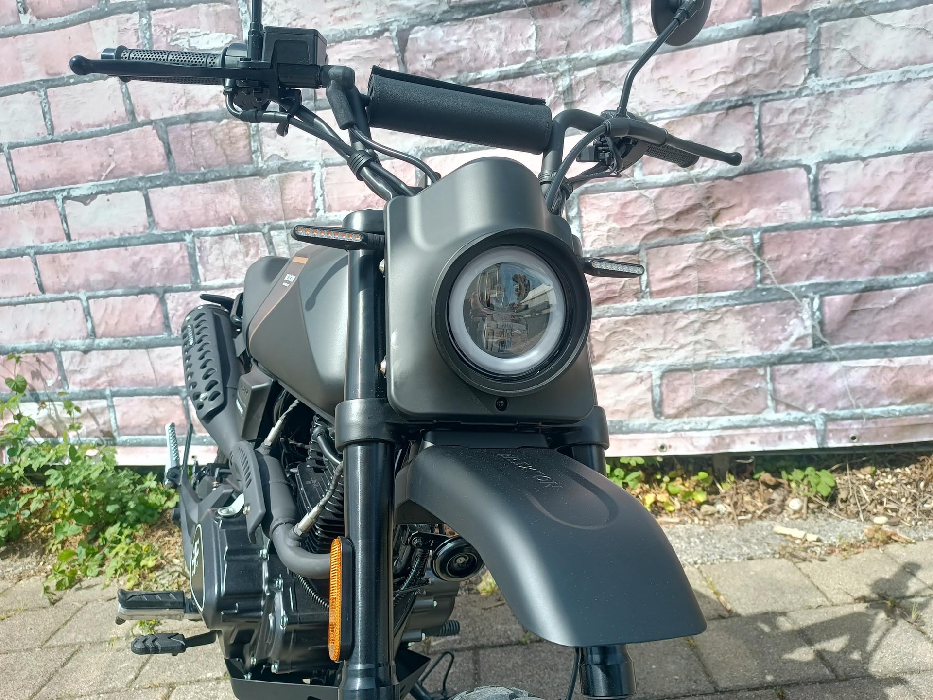 BRIXTON Crossfire 125 XS-image-5