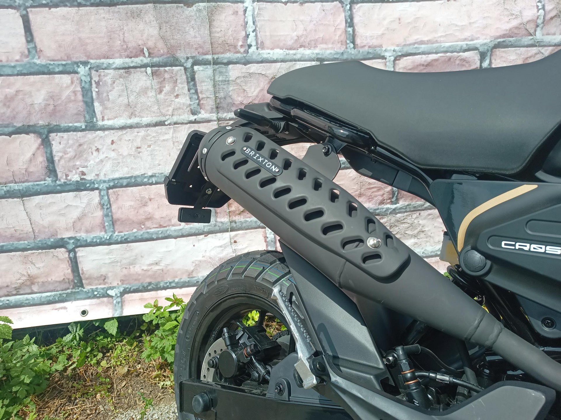 BRIXTON Crossfire 125 XS-image-9
