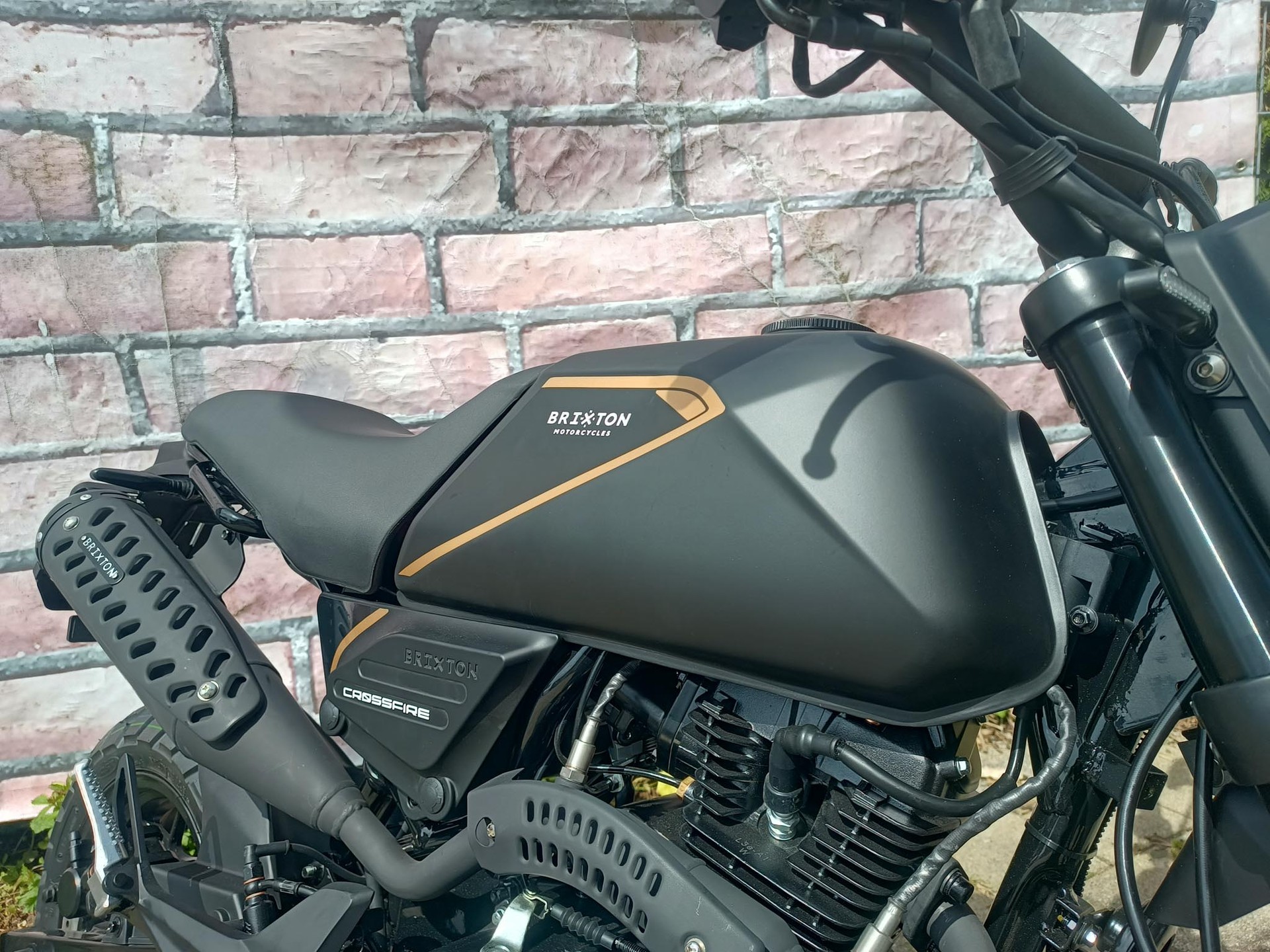 BRIXTON Crossfire 125 XS-image-7