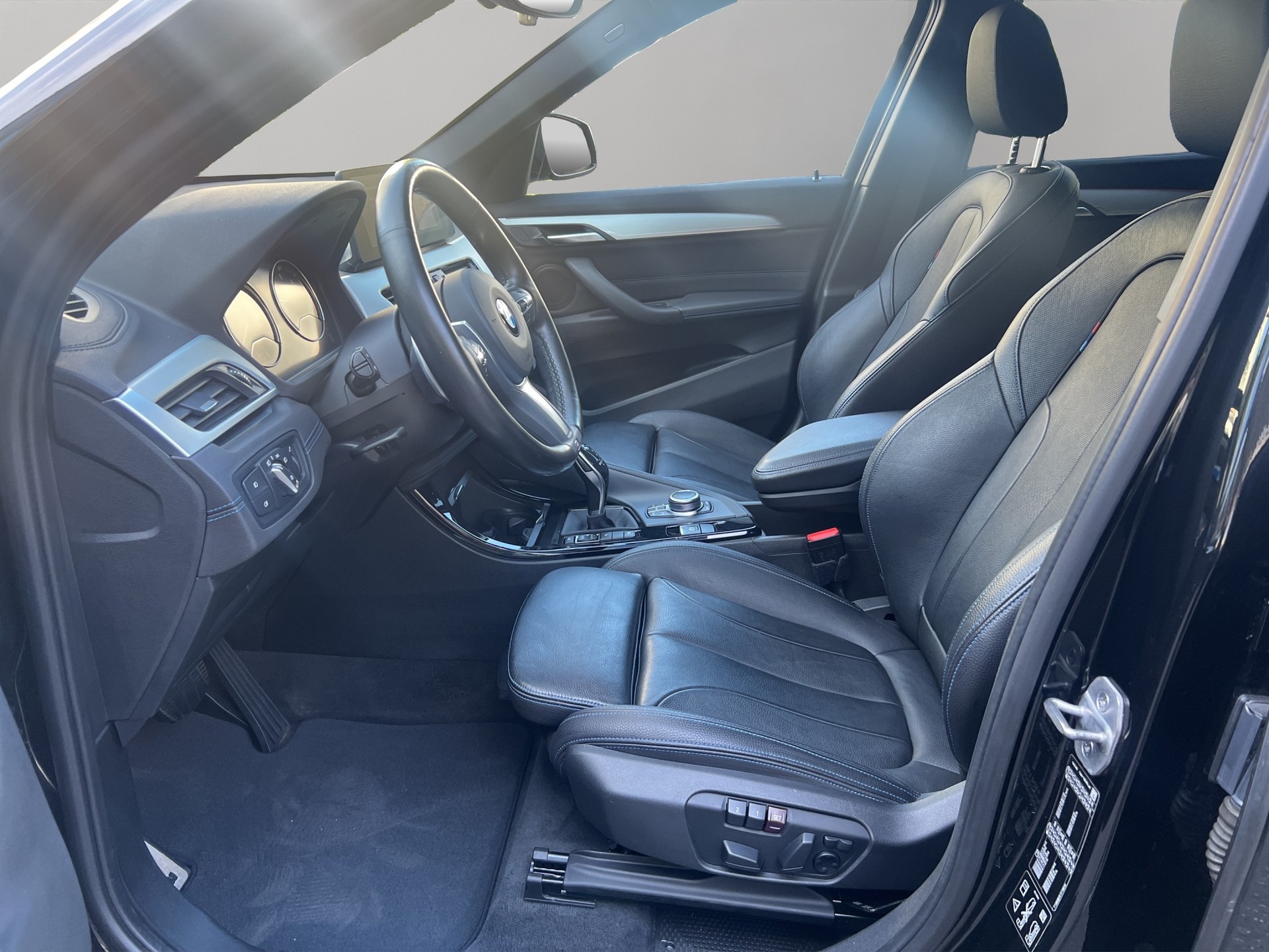 BMW X1 xDrive 25d Steptronic-image-10
