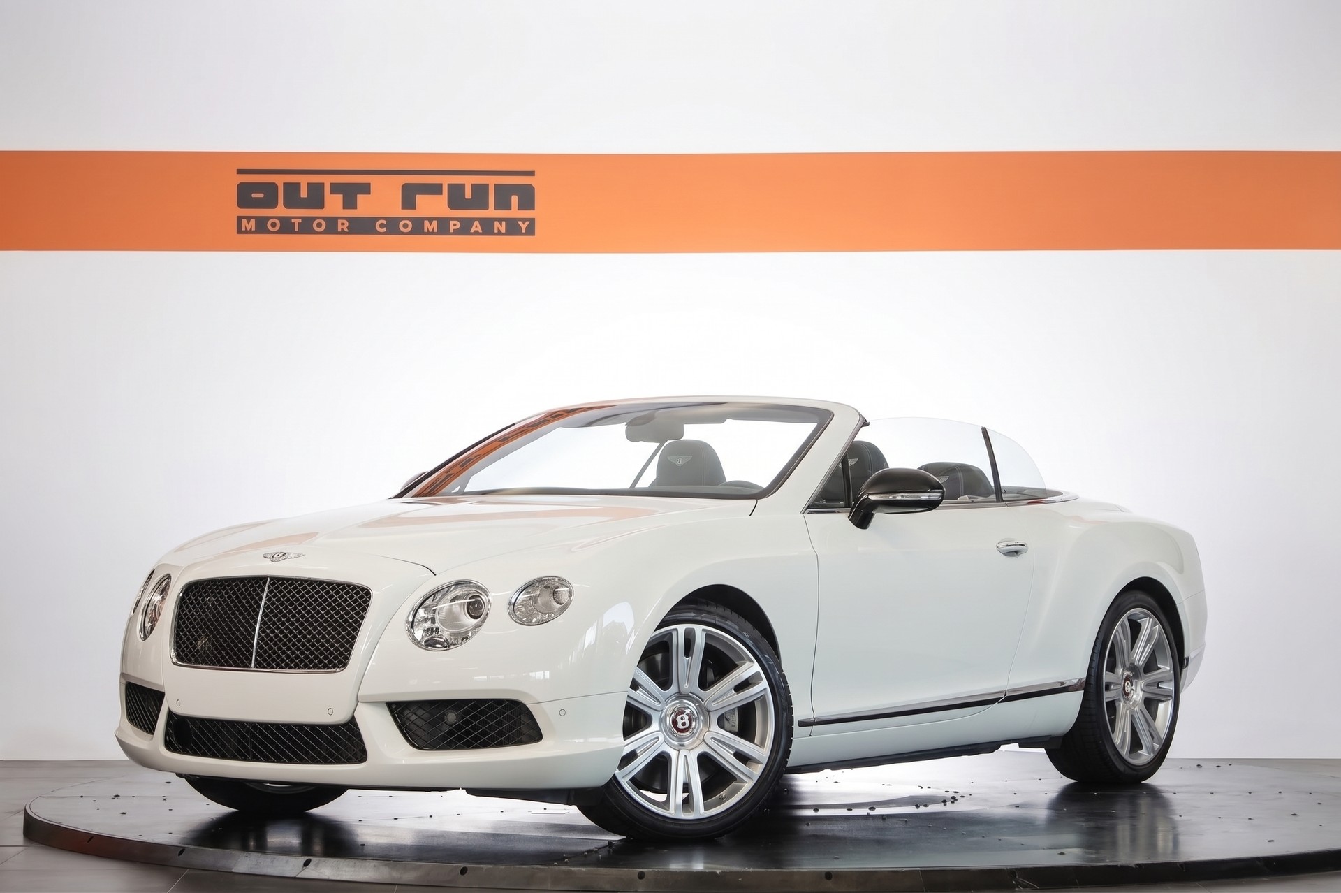 BENTLEY Continental GTC 4.0 V8-image-5
