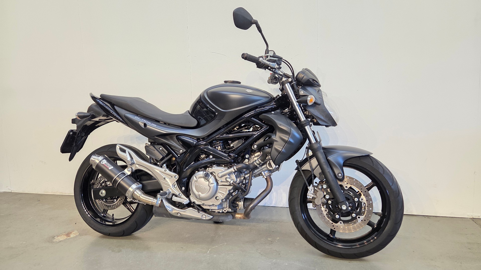 SUZUKI SFV 650 Gladius ABS-image-2