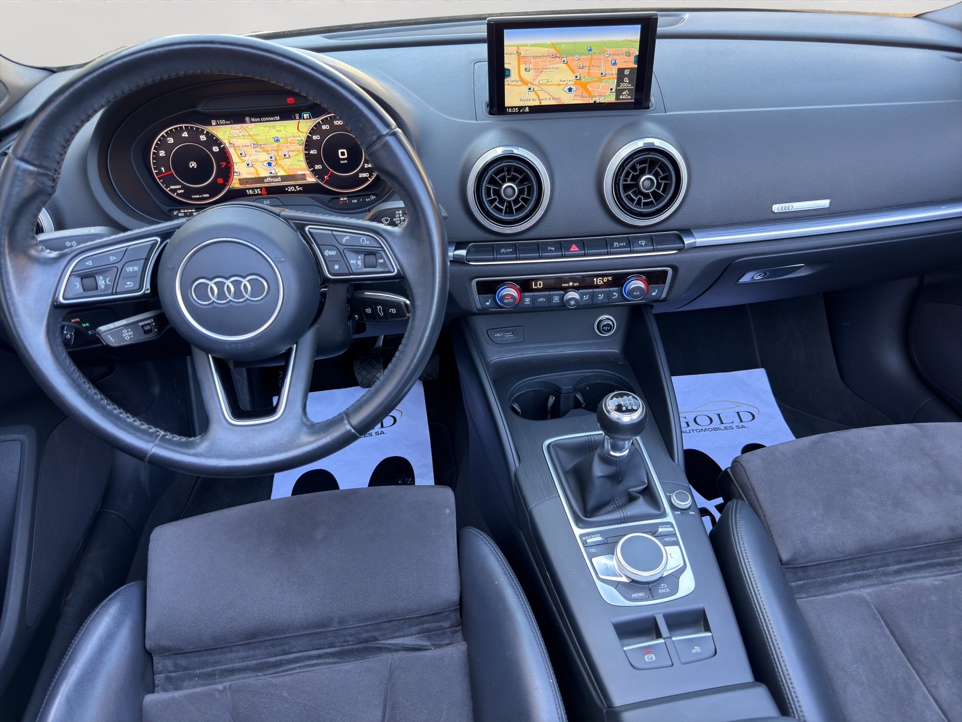 AUDI A3 Cabriolet 1.4 TFSI Design-image-2
