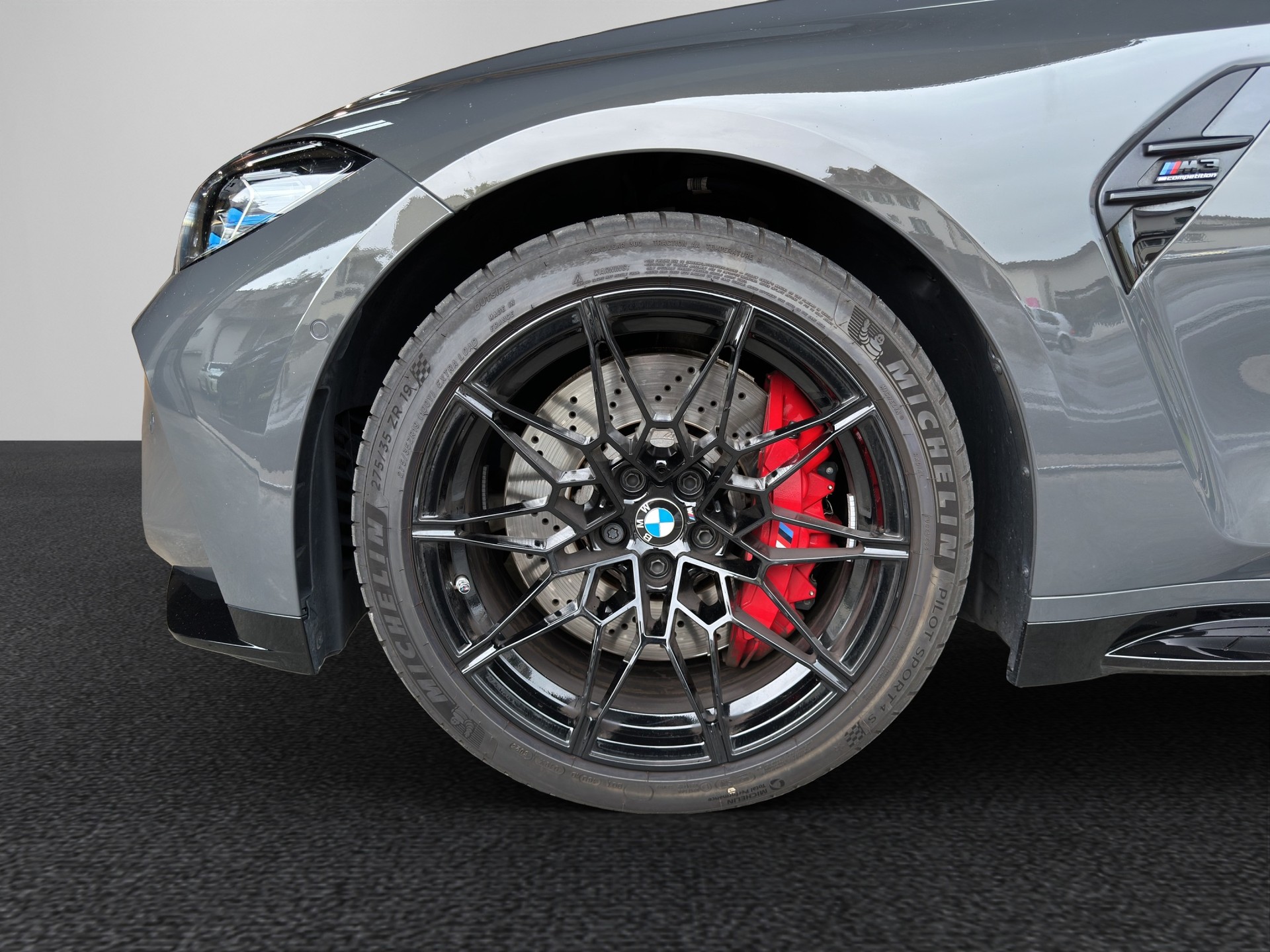 BMW M3 Competition xDrive Touring-image-9