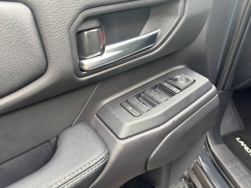 TOYOTA Land Cruiser 2.8 D 48V Style-image-4