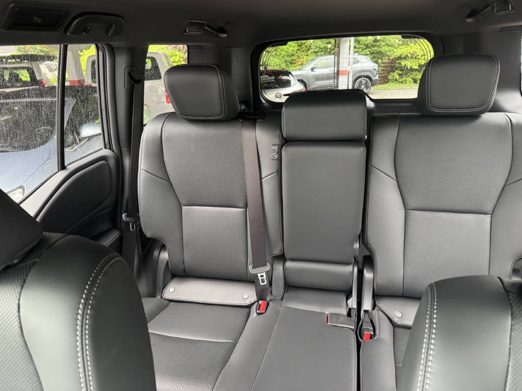 TOYOTA Land Cruiser 2.8 D 48V Style-image-15