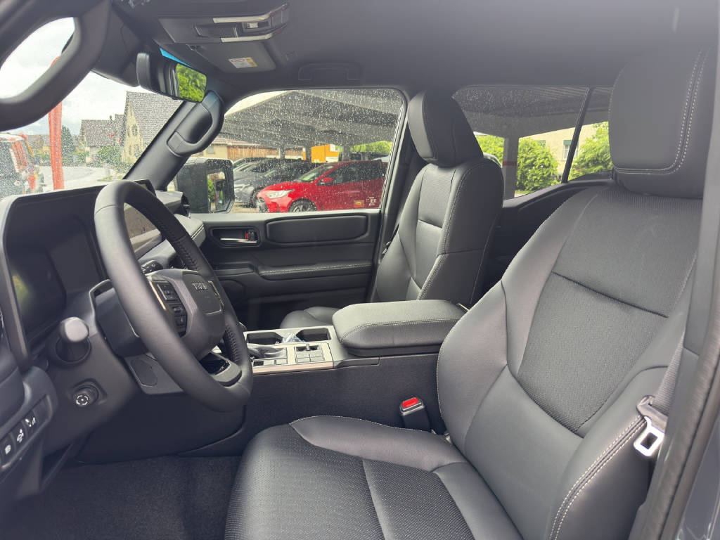 TOYOTA Land Cruiser 2.8 D 48V Style-image-5
