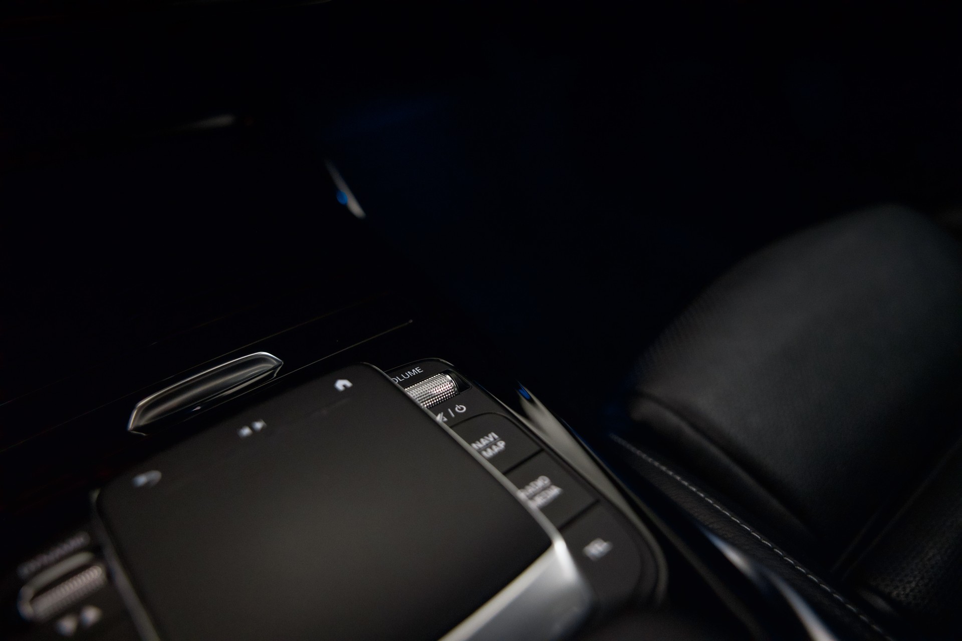 MERCEDES-BENZ CLA Shooting Brake 45 S AMG 4Matic+ 8G-DCT-image-33