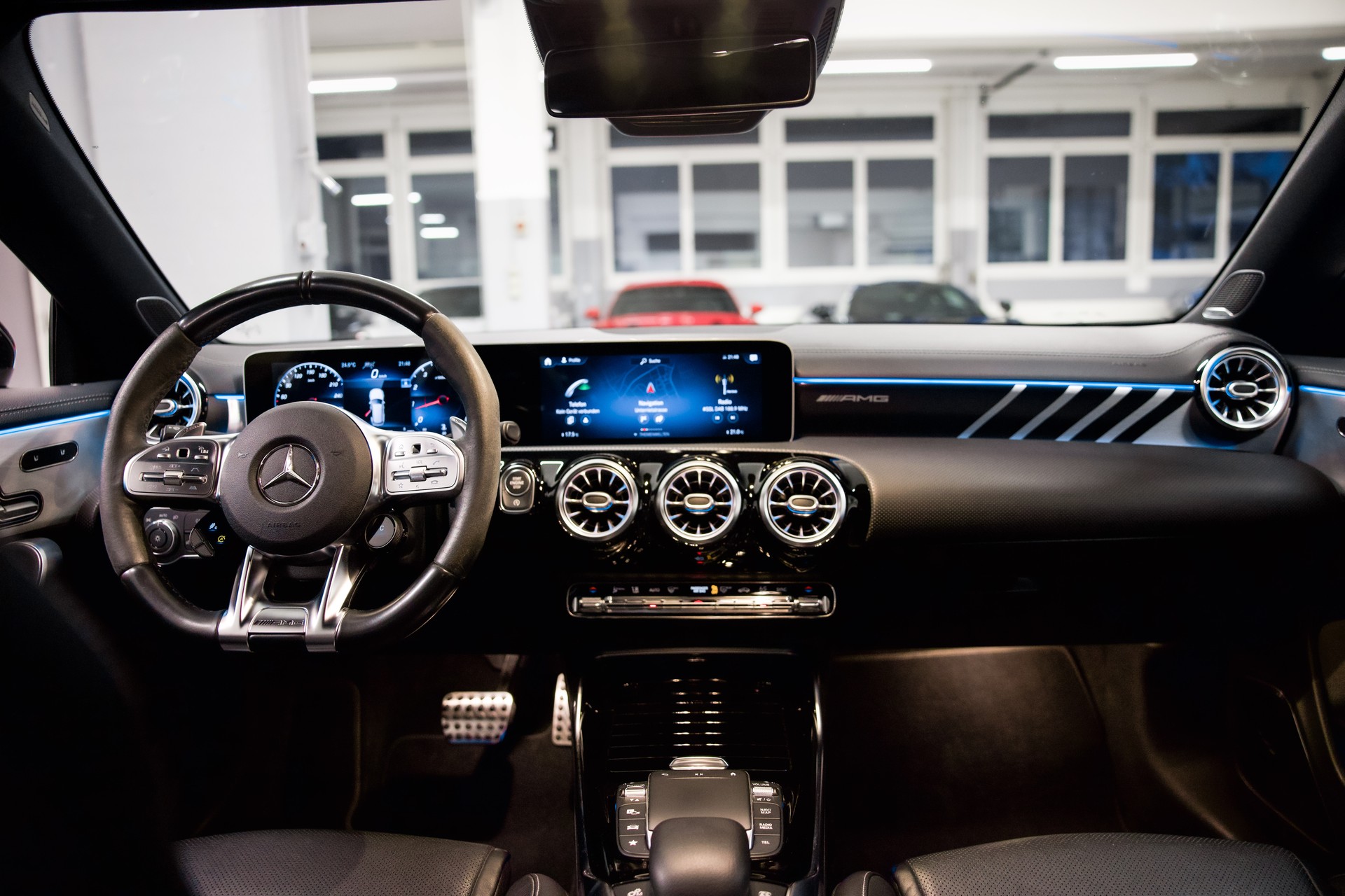 MERCEDES-BENZ CLA Shooting Brake 45 S AMG 4Matic+ 8G-DCT-image-14